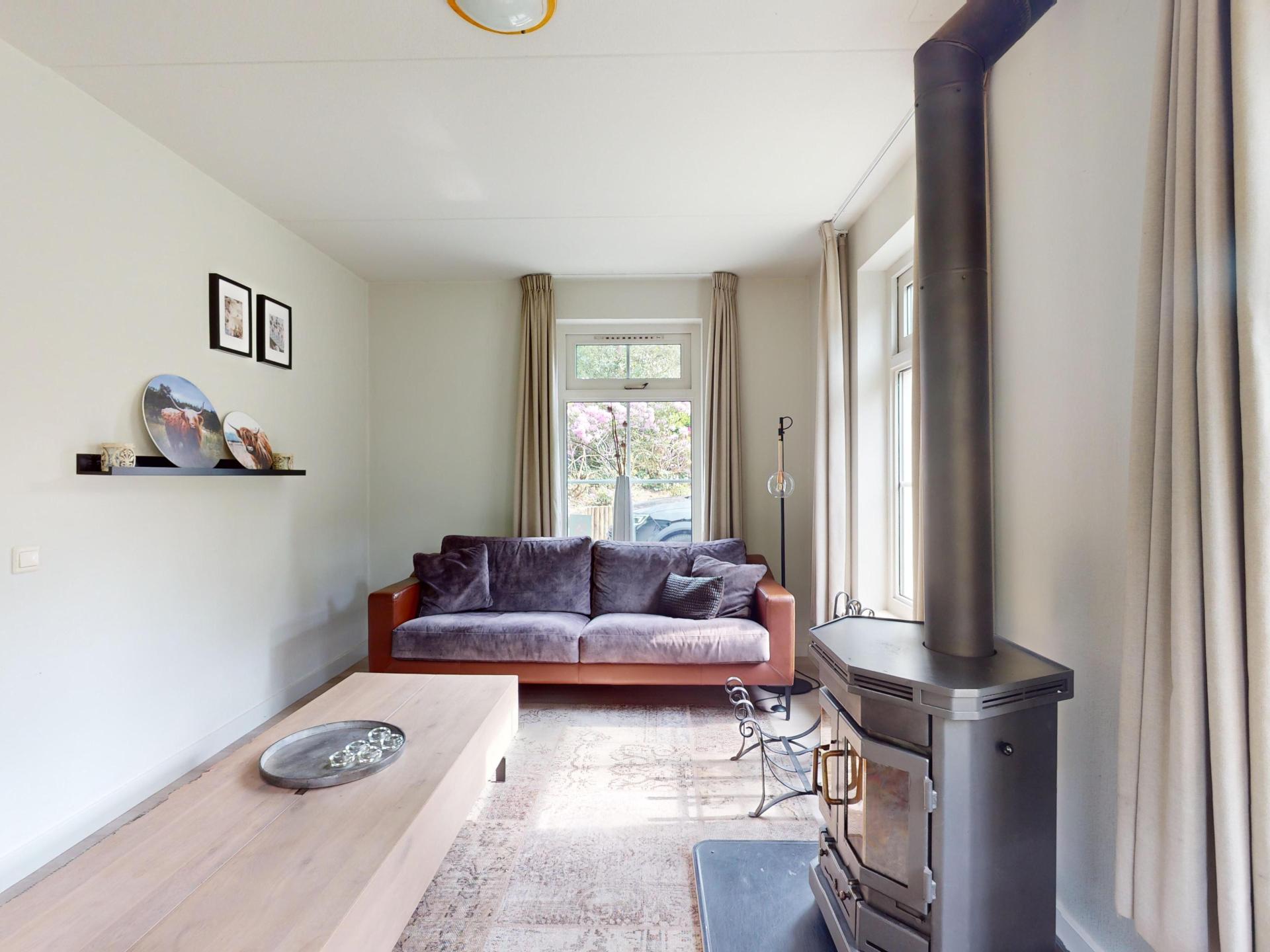 Vrijstaand vakantiehuis met houtkachel direct aan het Drentse bos - foto 5