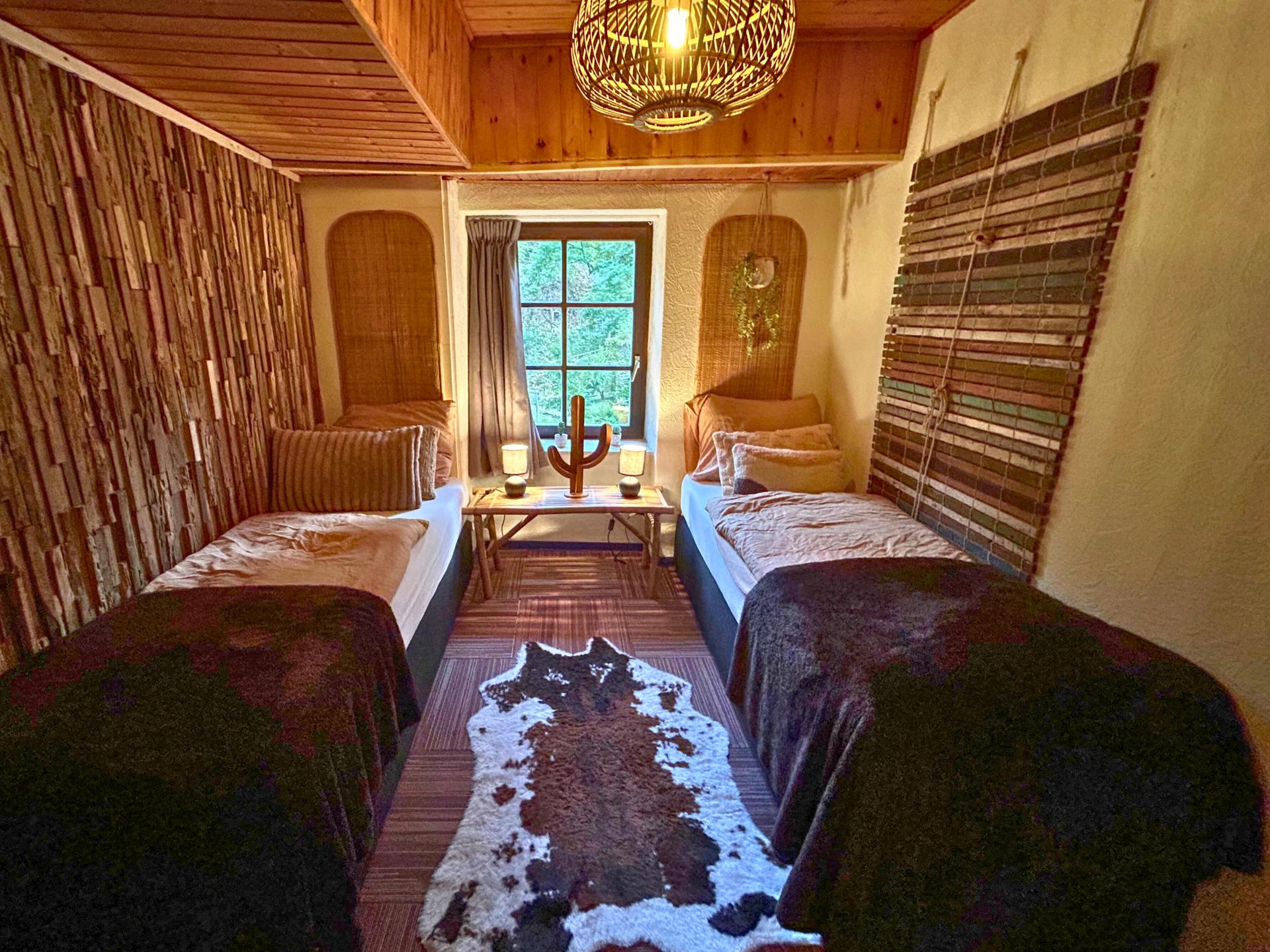 Sfeervol vakantiehuis voor 10 personen aan de voet van de burchtruïne in Manderscheid - foto 14