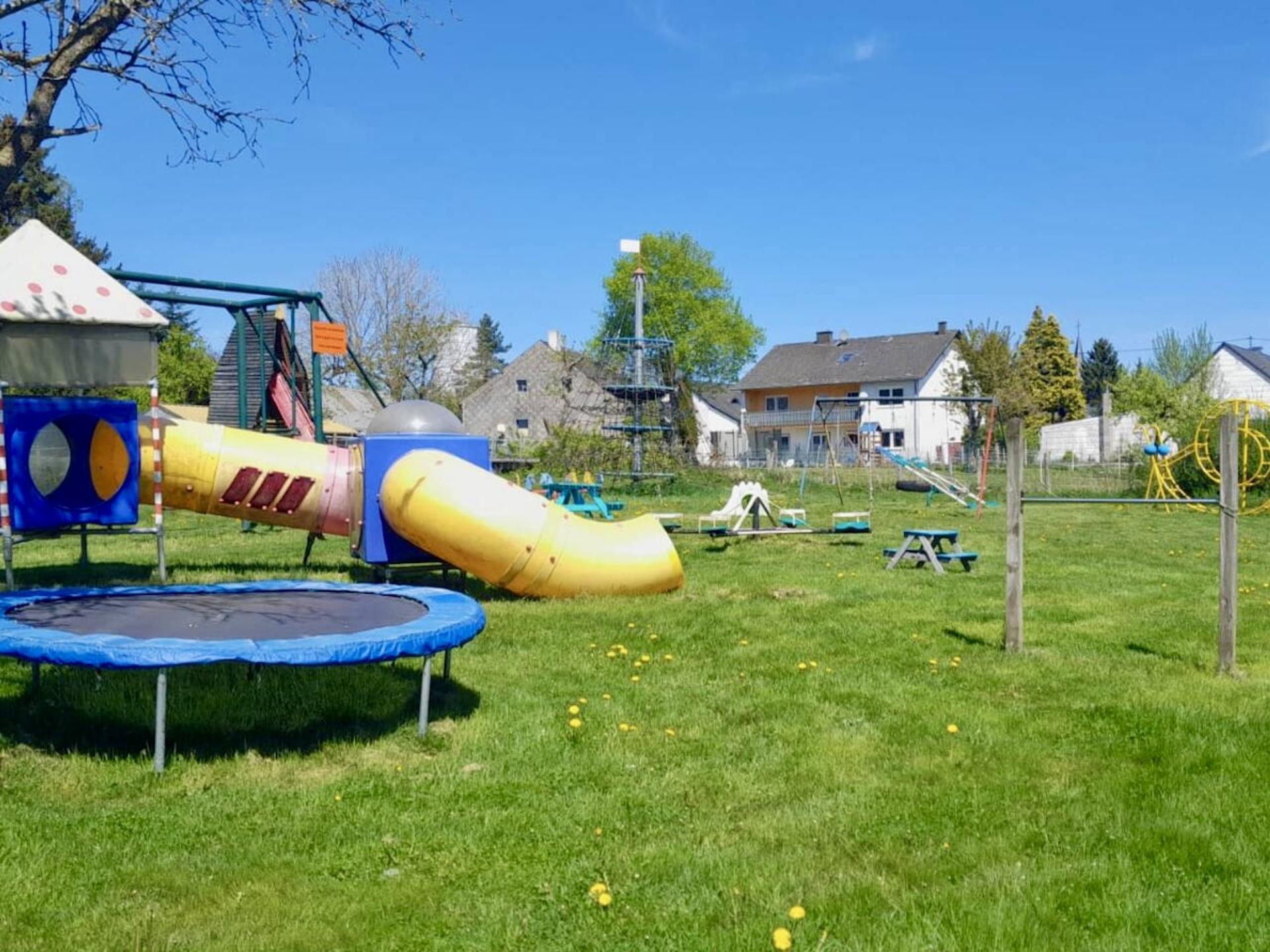 Groot familiehuis voor 22 personen met enorme speeltuin in de Eifel - foto 51