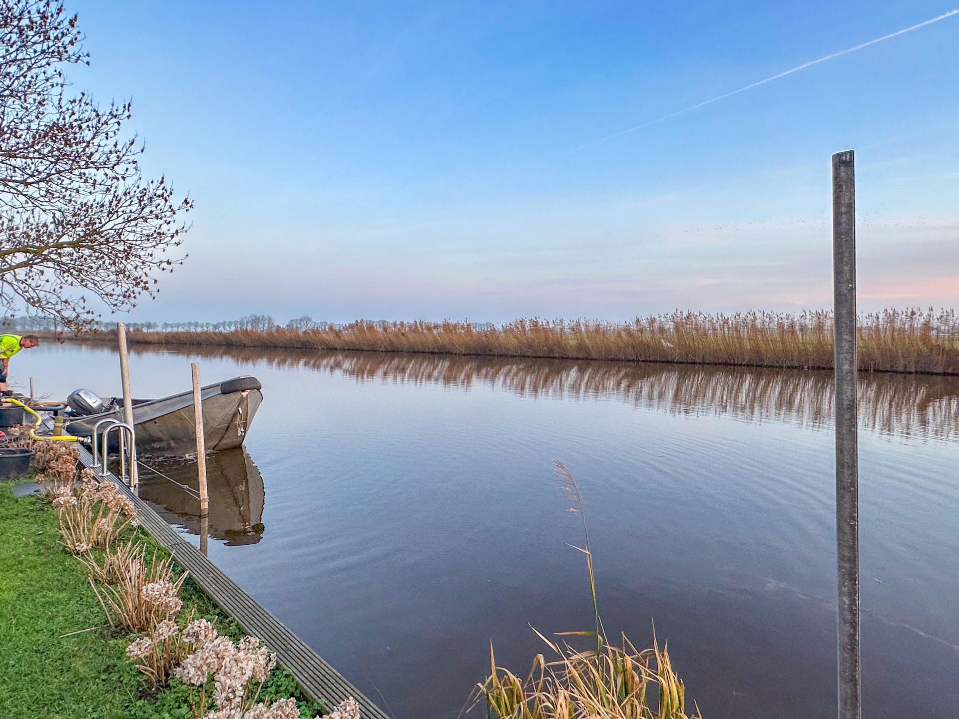 Idyllisch landhuis aan het water in waterrijk Noord-Holland - foto 36