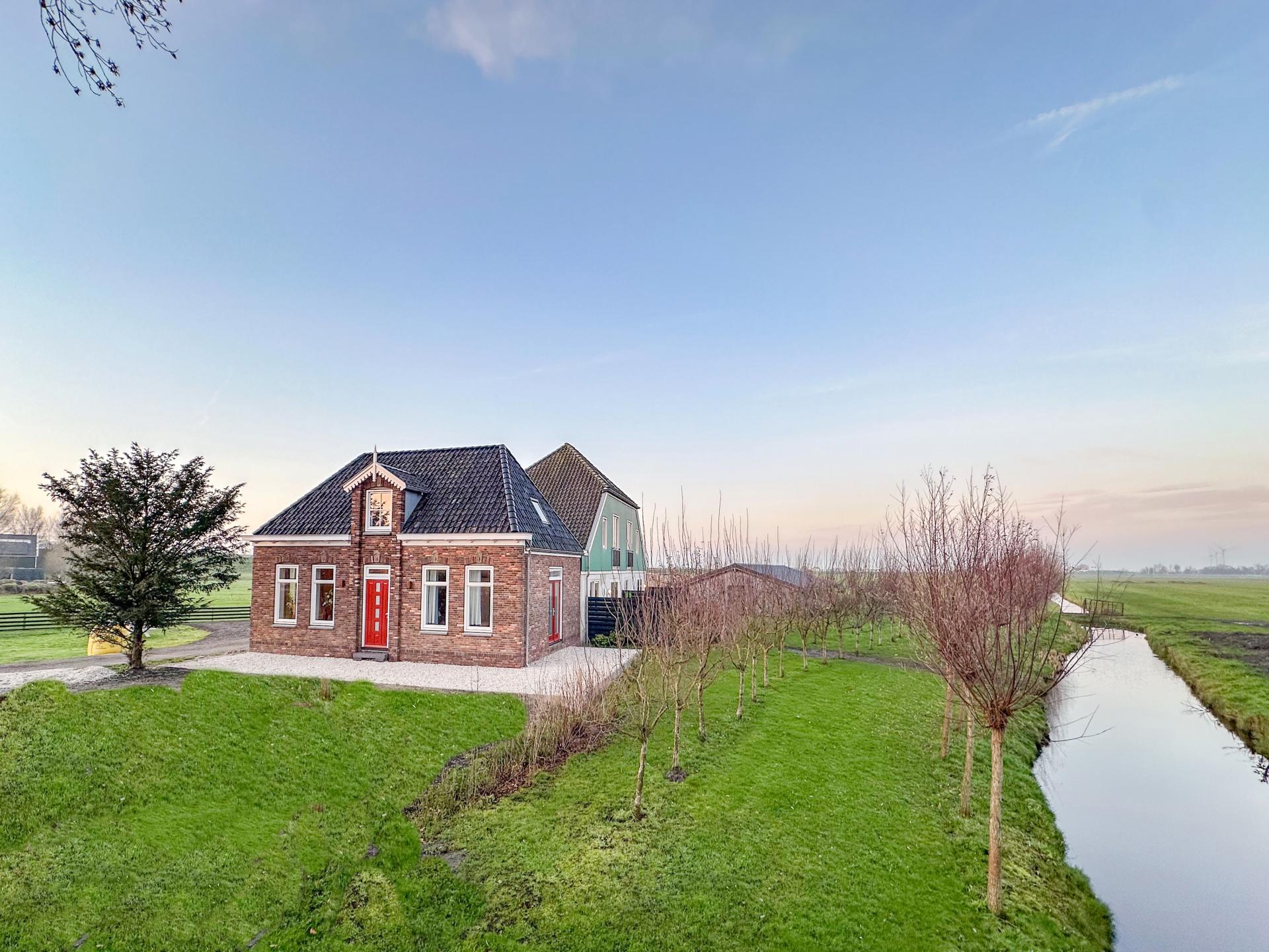 Idyllisch landhuis aan het water in waterrijk Noord-Holland - foto 39