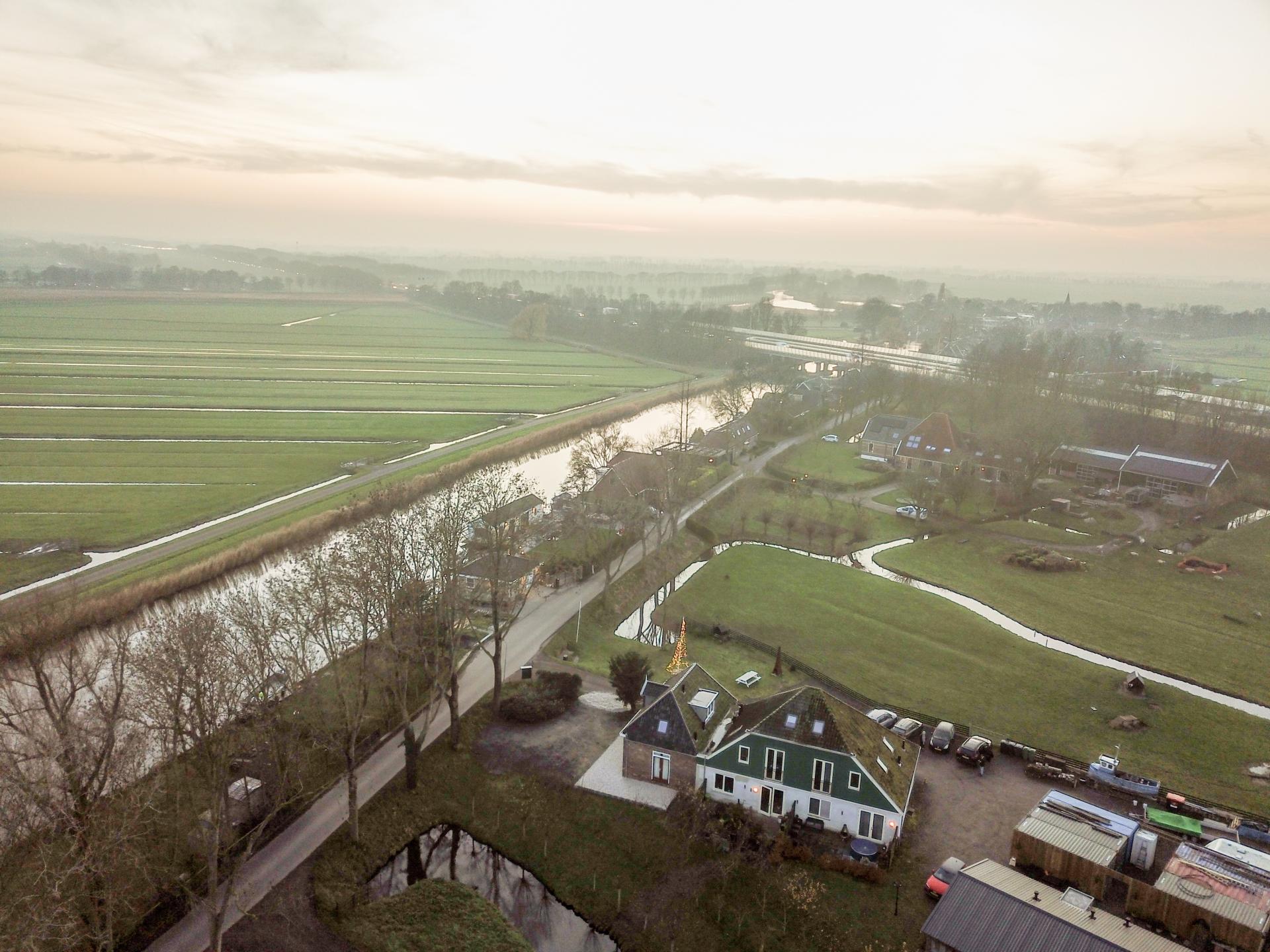 Idyllisch landhuis aan het water in waterrijk Noord-Holland - foto 42