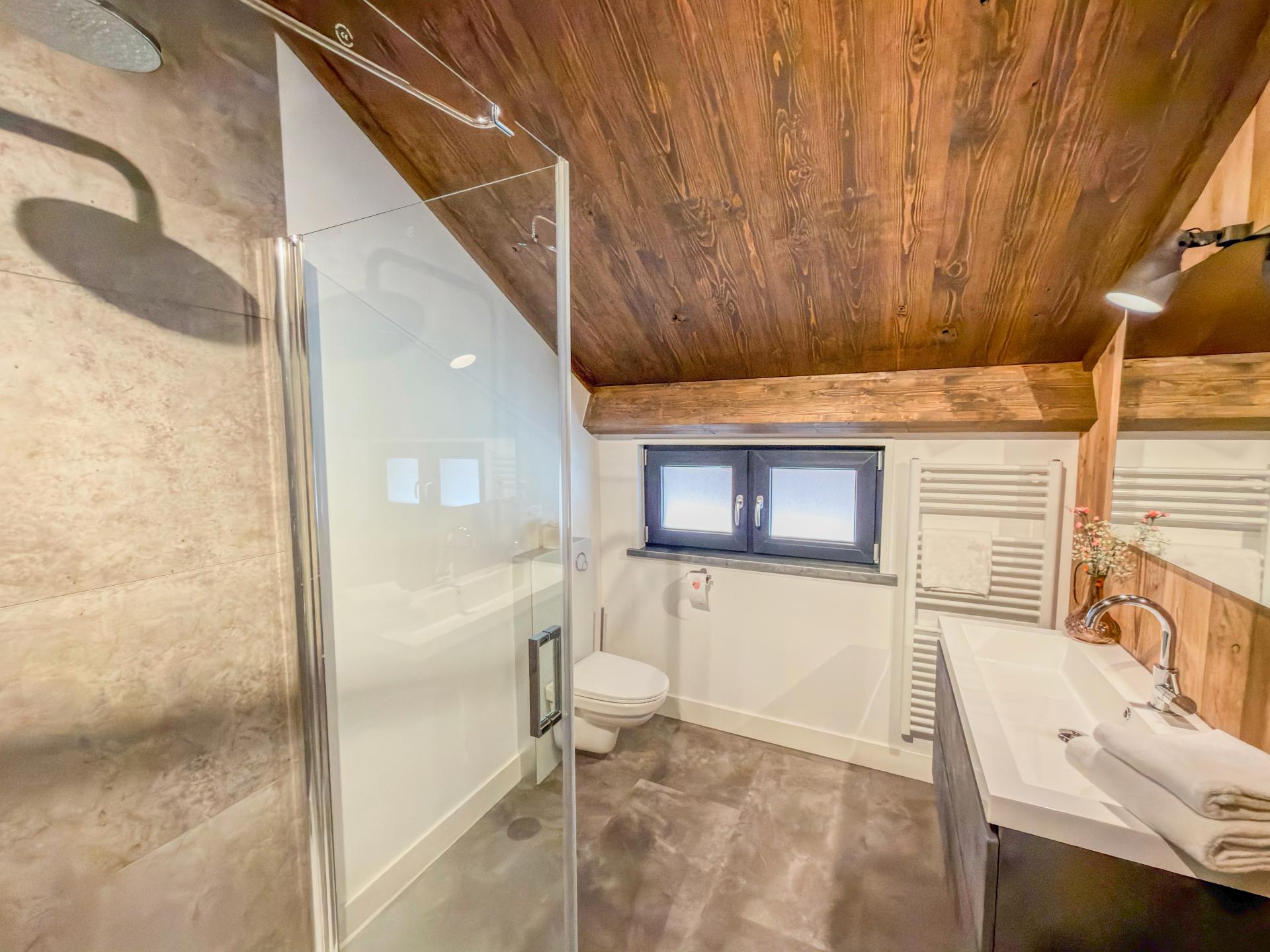 Chalet met sauna en panoramisch uitzicht op meer en bergen in Kärnten - foto 10
