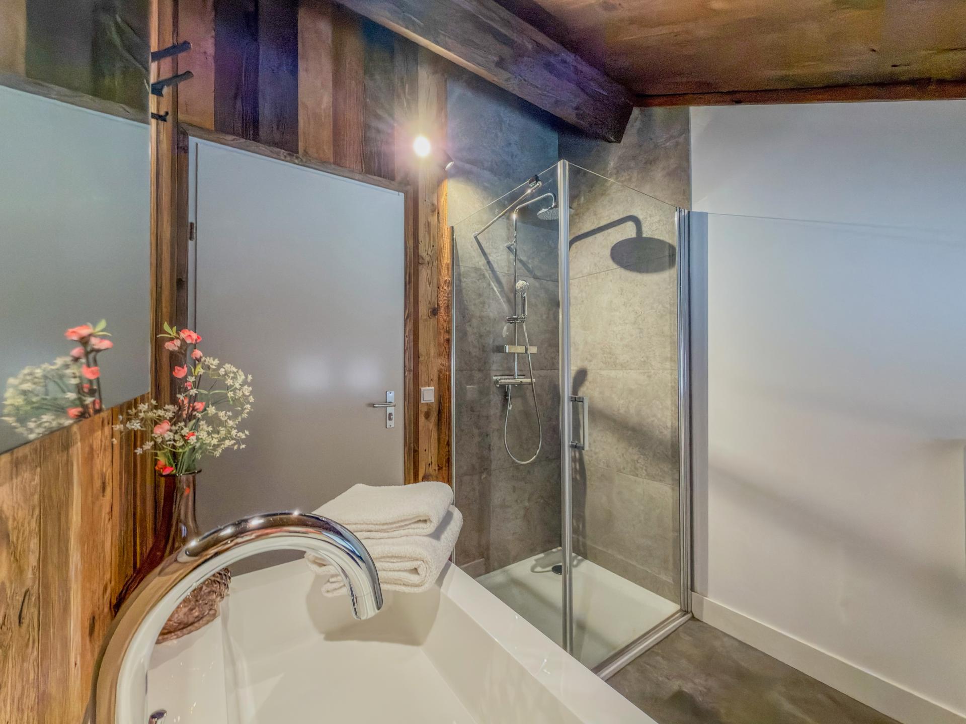 Chalet met sauna en panoramisch uitzicht op meer en bergen in Kärnten - foto 23