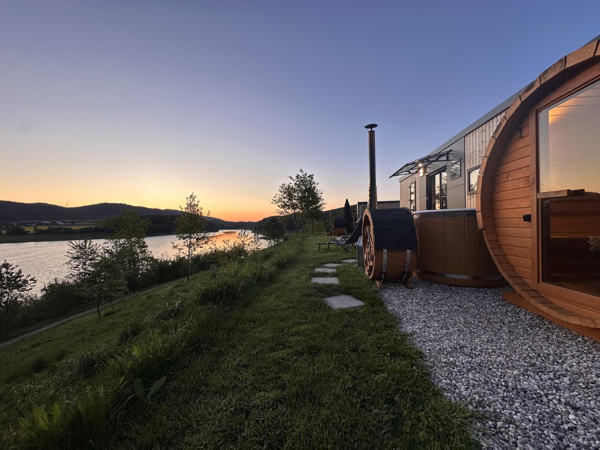 Chalet met sauna, hottub en uitzicht op het meer in het Beierse Woud - foto 7