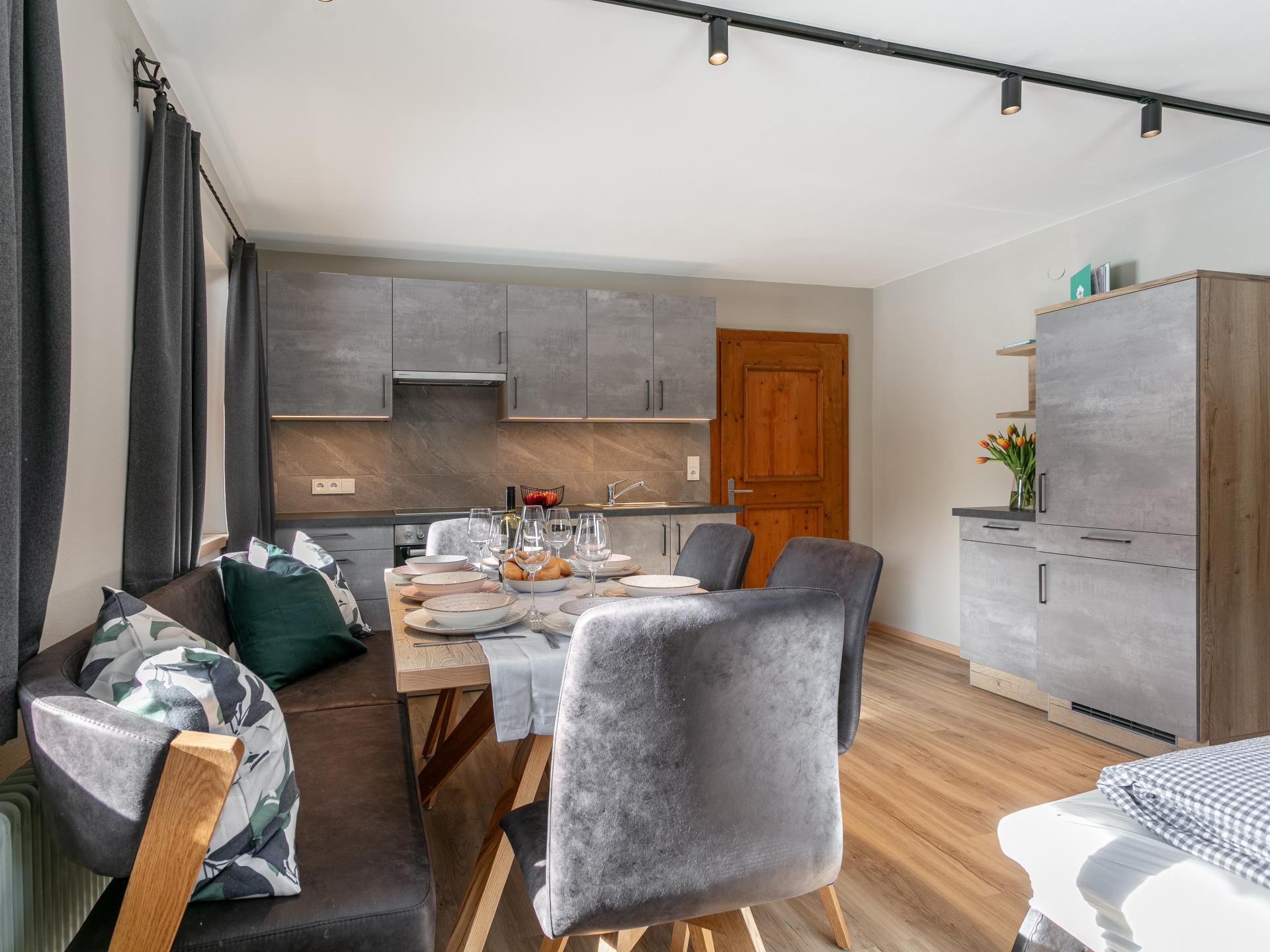 Authentiek appartement in gerenoveerde boerderij met fenomenaal bergpanorama - foto 2