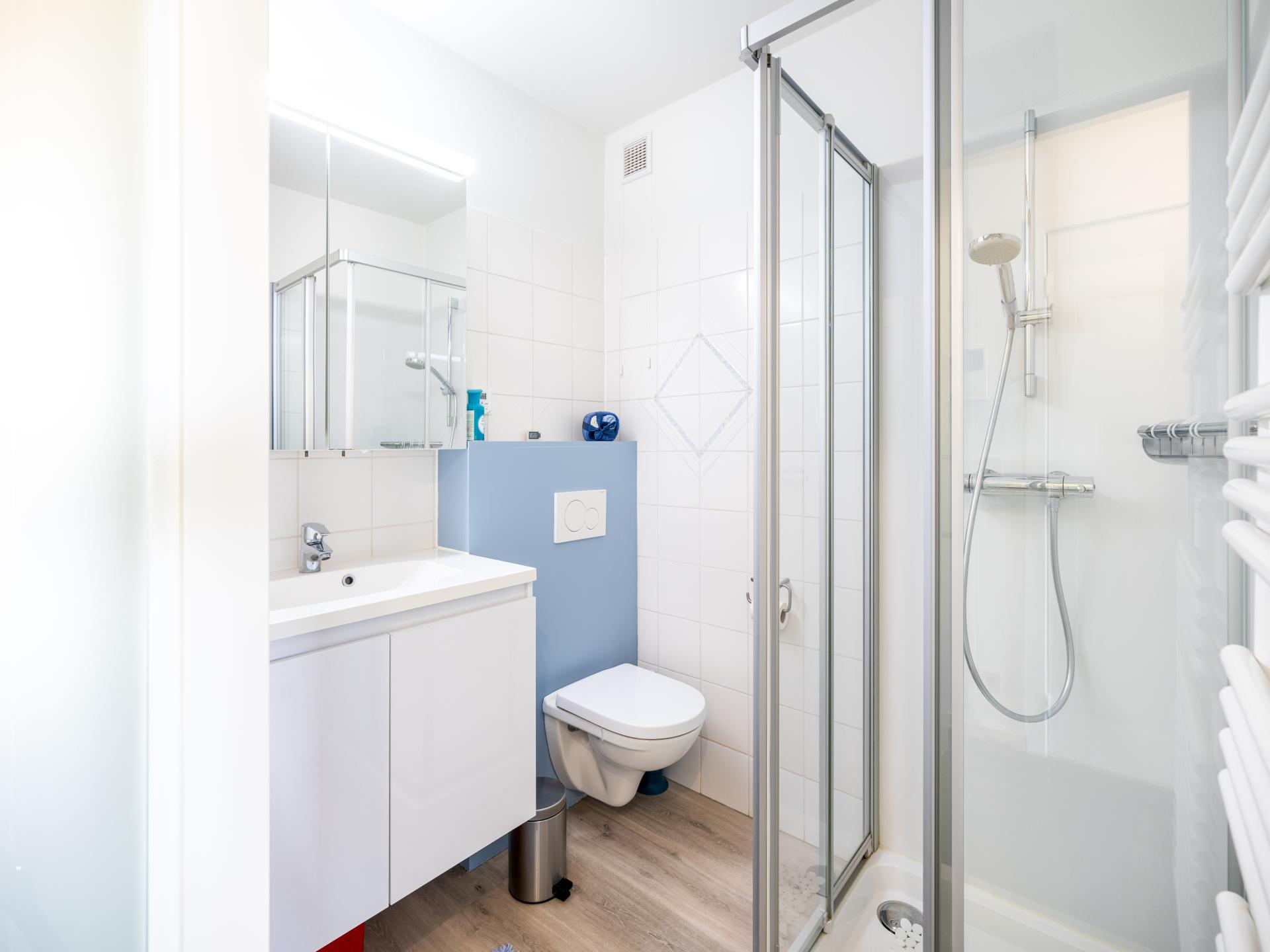 In het centrum van Sint-Idesbald: landhuis direct aan zee - foto 11