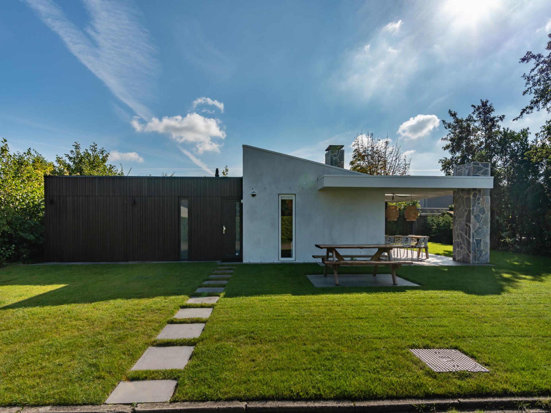 Luxe bungalow aan het Veerse Meer met overdekt terras en buitenhaard - foto 25