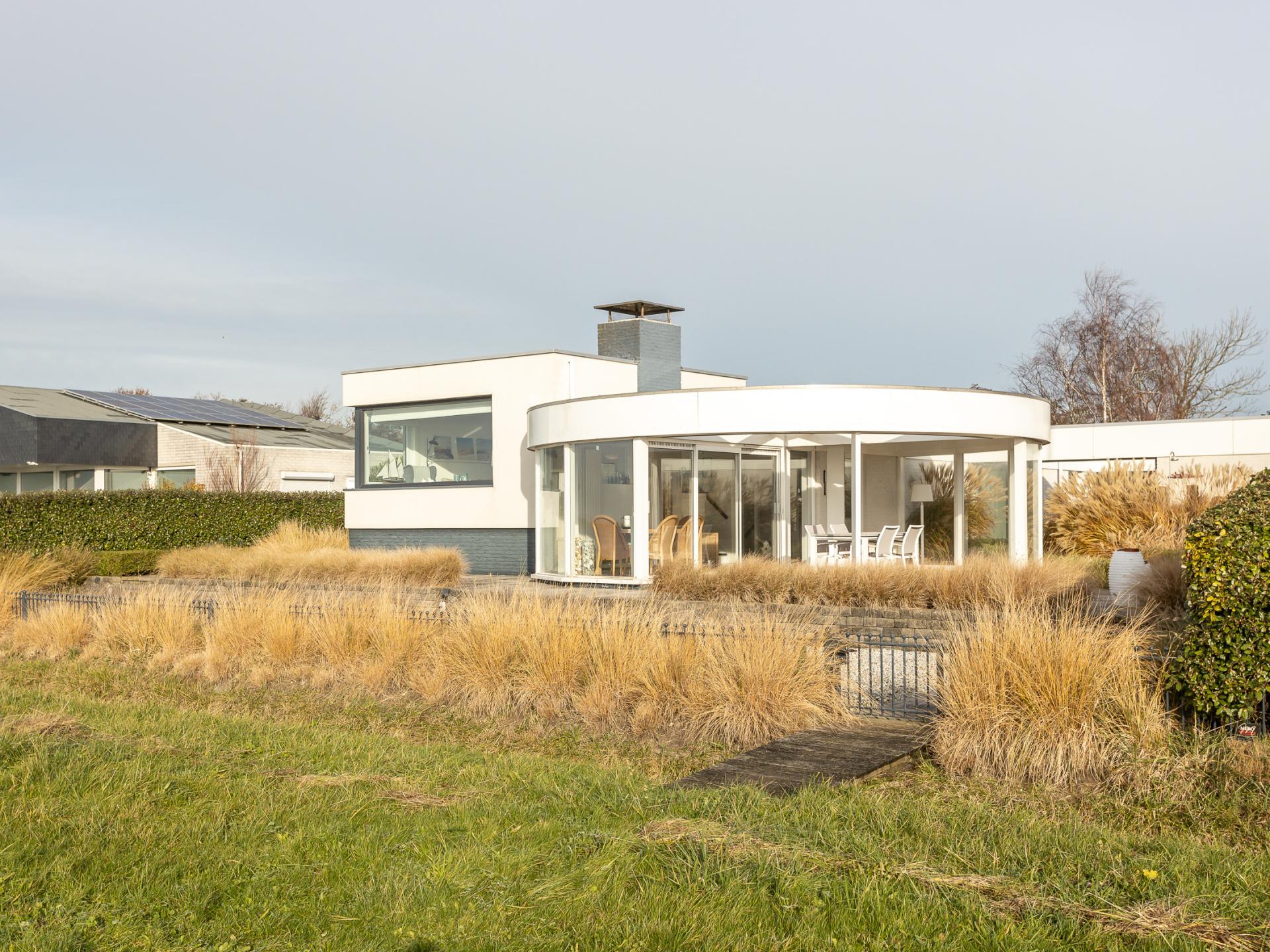 Watervilla Veerse Meer: luxe vrijstaand verblijf met panoramisch waterzicht - foto 6