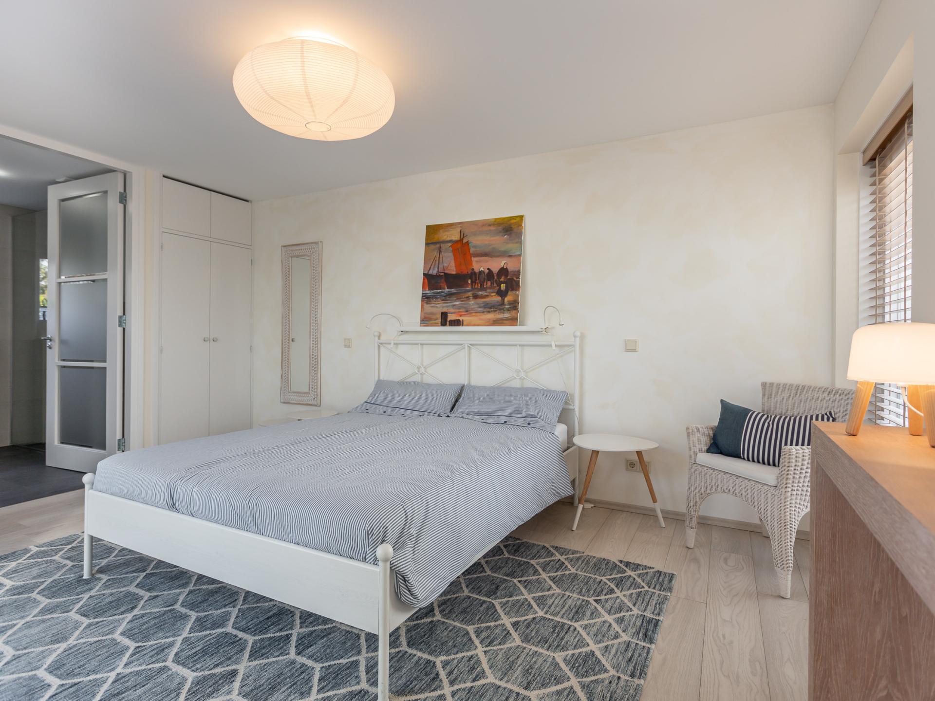 Watervilla Veerse Meer: luxe vrijstaand verblijf met panoramisch waterzicht - foto 21