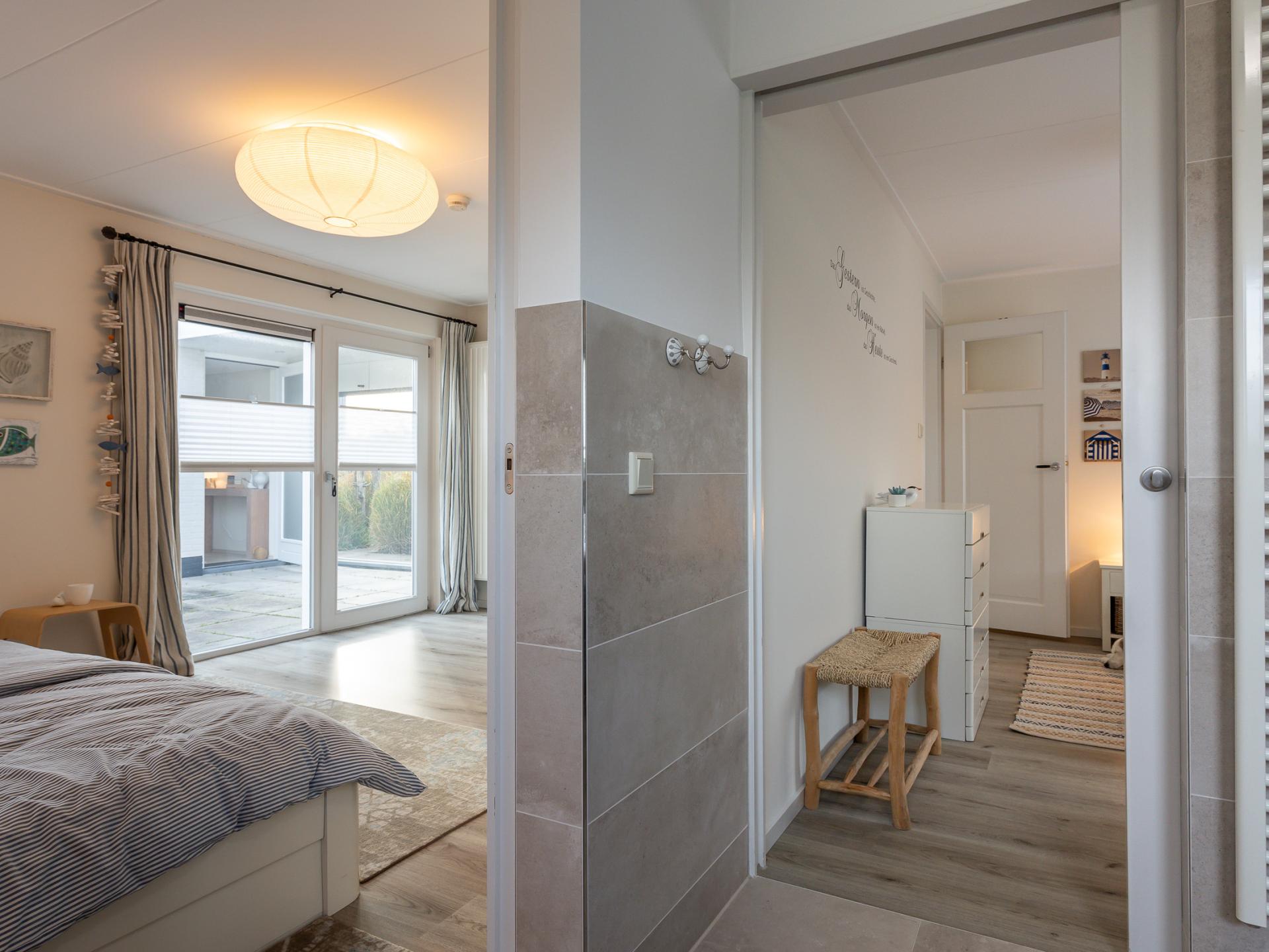 Watervilla Veerse Meer: luxe vrijstaand verblijf met panoramisch waterzicht - foto 43