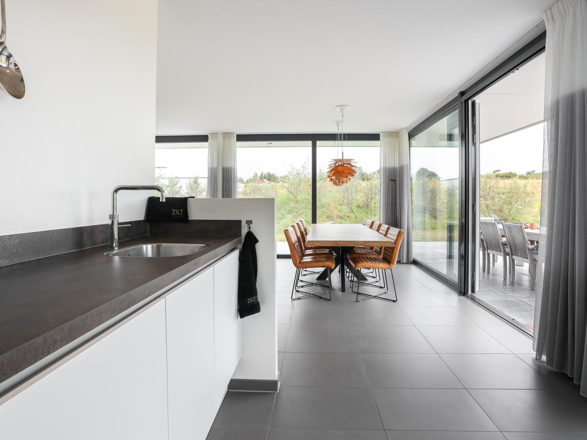 Luxe gelijkvloerse villa op 280m van strand Groote Duynen, Zeeland - foto 15