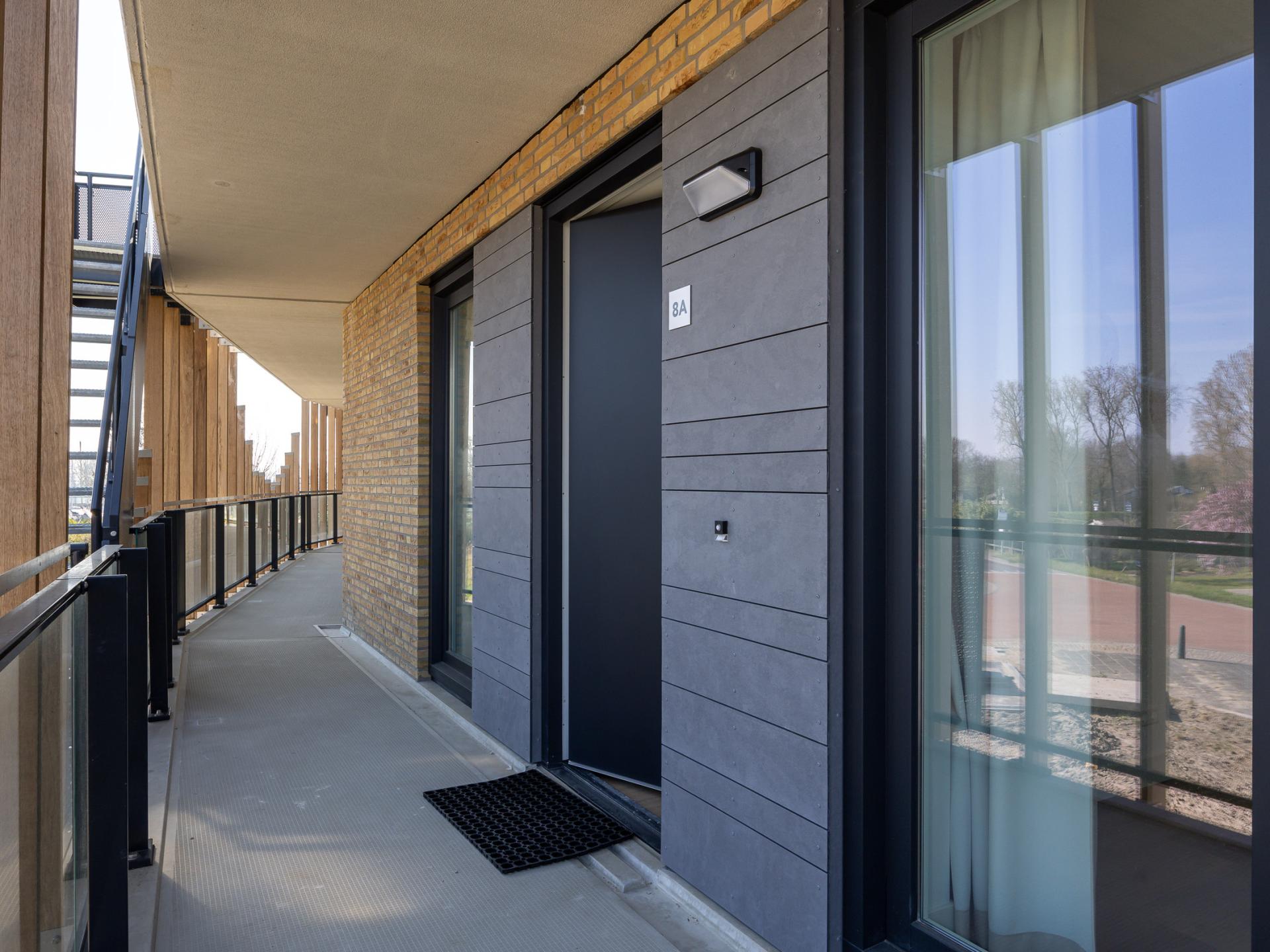 Stijlvol havenappartement met balkon en Sunshower in Kortgene - foto 33