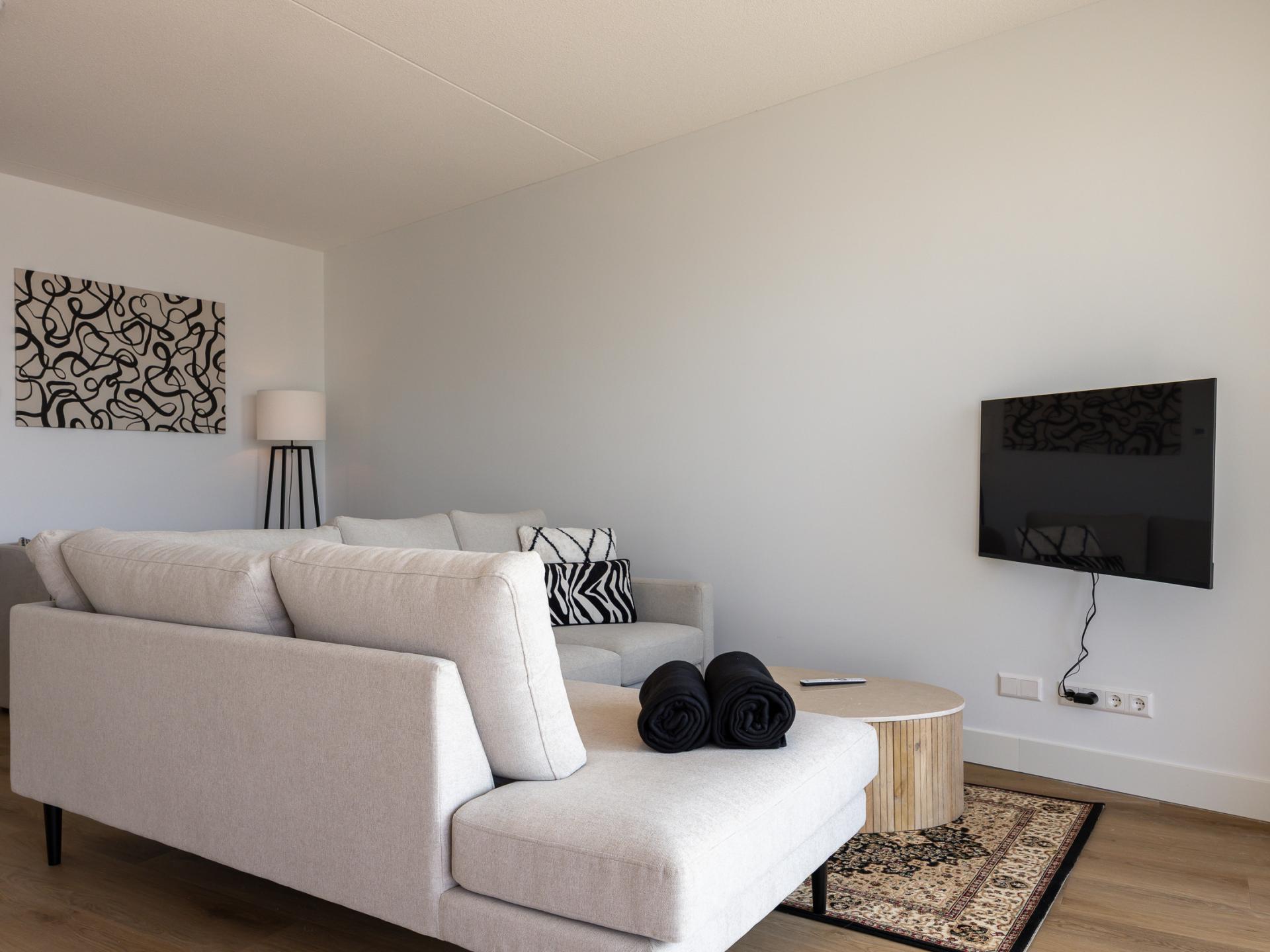 Stijlvol havenappartement met balkon en Sunshower in Kortgene - foto 13