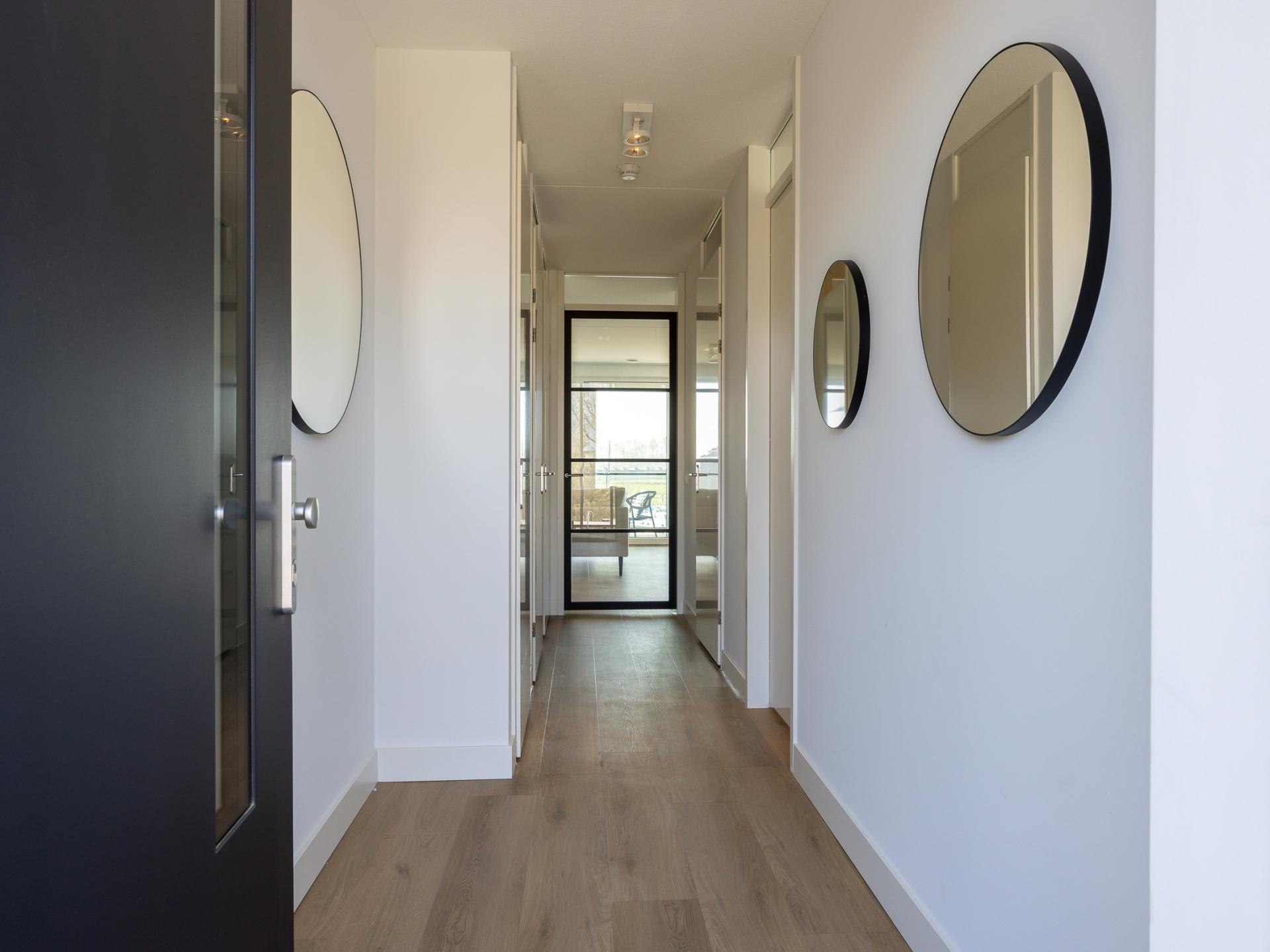 Stijlvol havenappartement met balkon en Sunshower in Kortgene - foto 7