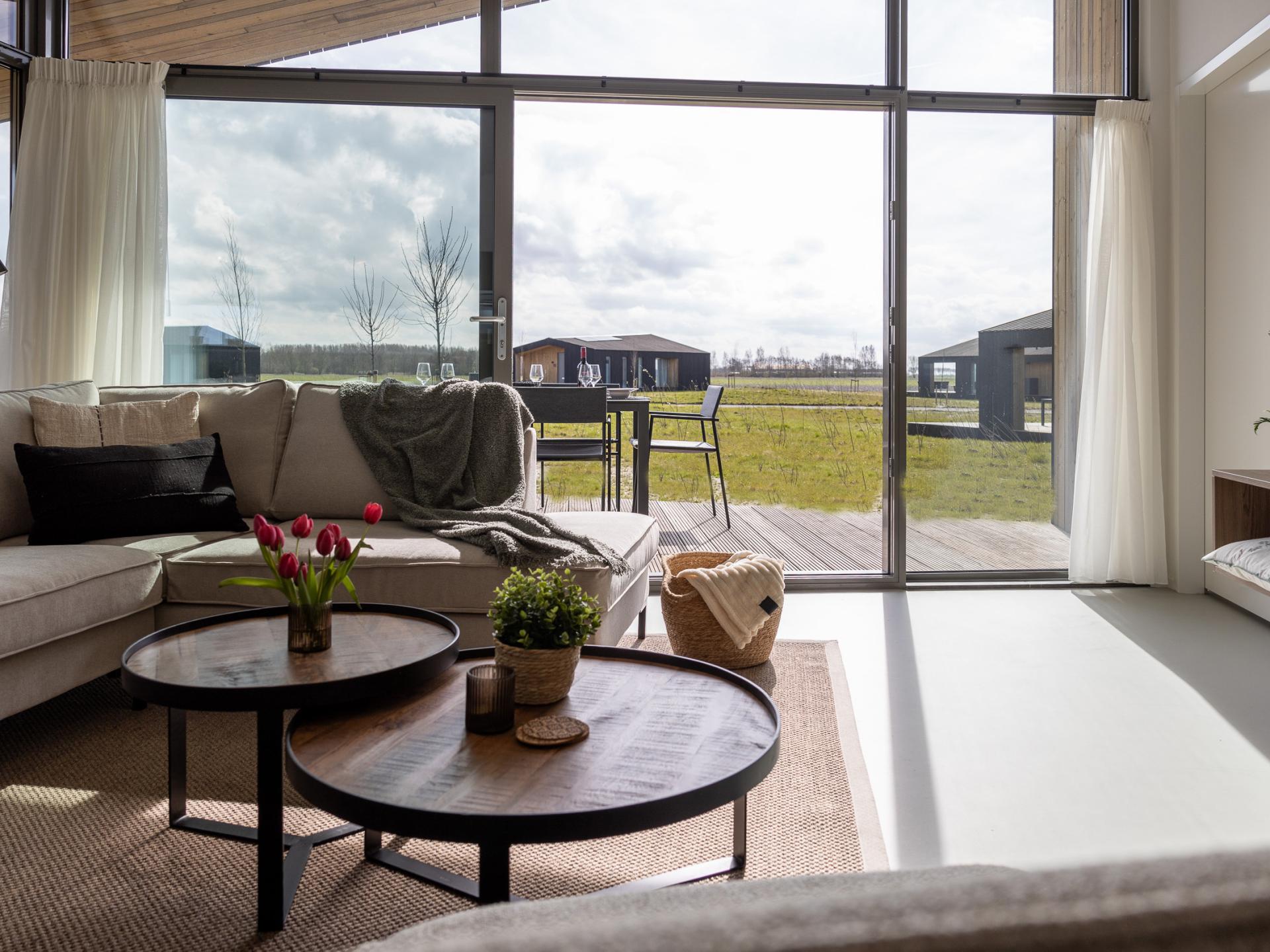 Modern vakantiehuis met wijds uitzicht over Zeeuwse polders, nabij strand - foto 3
