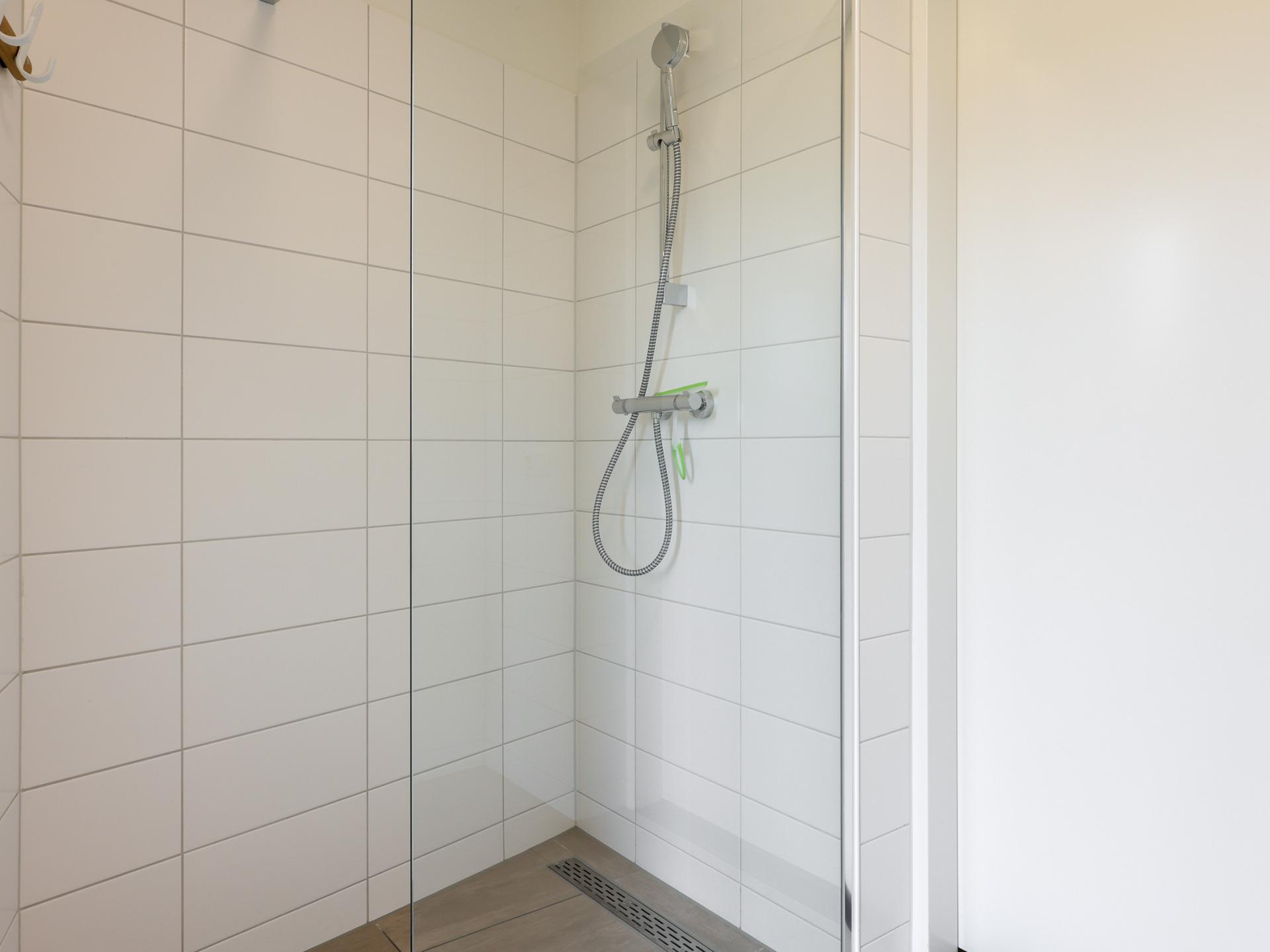 Vrijstaand natuurhuis in Zeeuws polderlandschap met uitzicht over de velden - foto 23