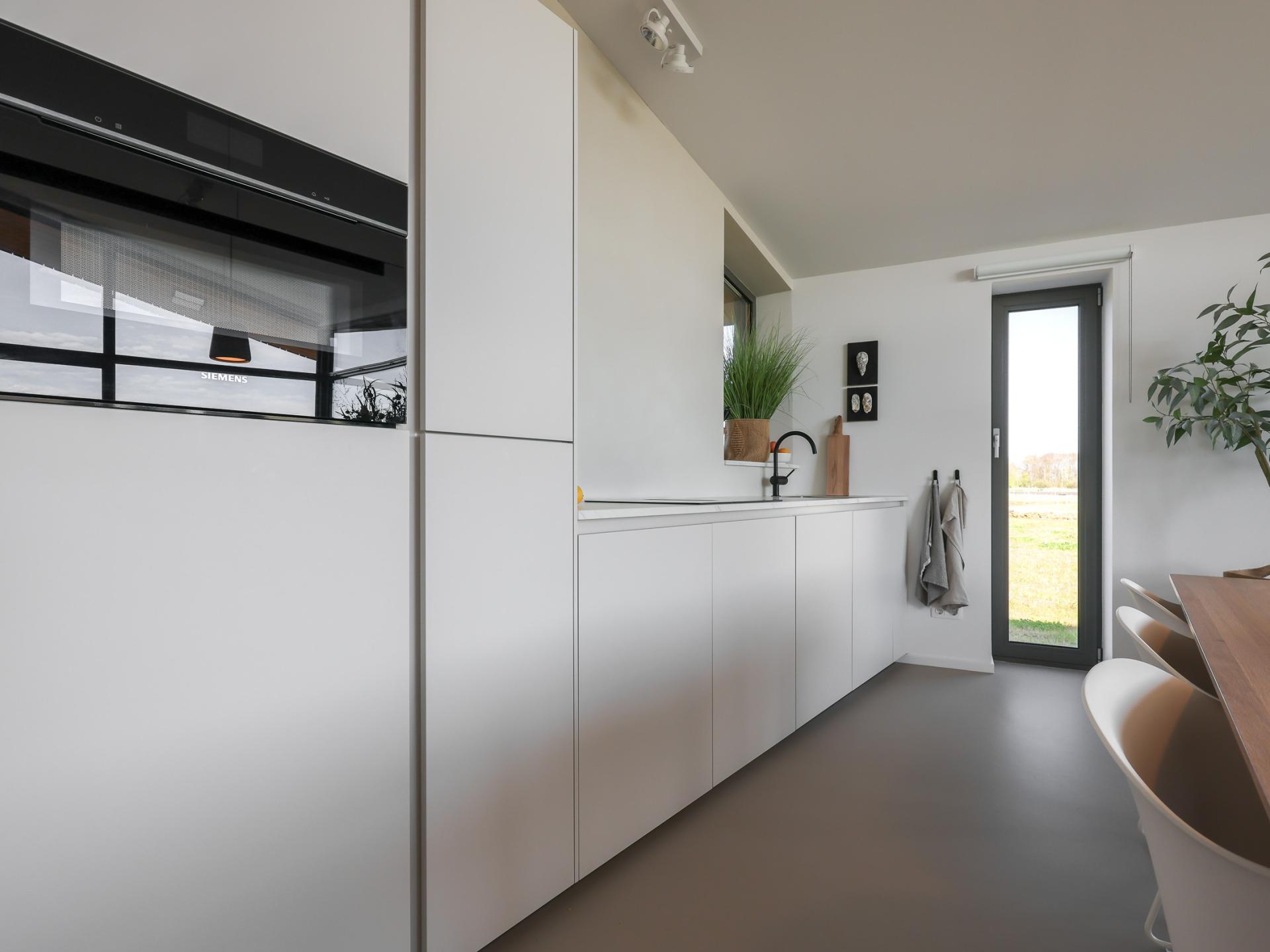 Natuurhuis met panoramisch terras aan het water in rustig Zeeland - foto 49