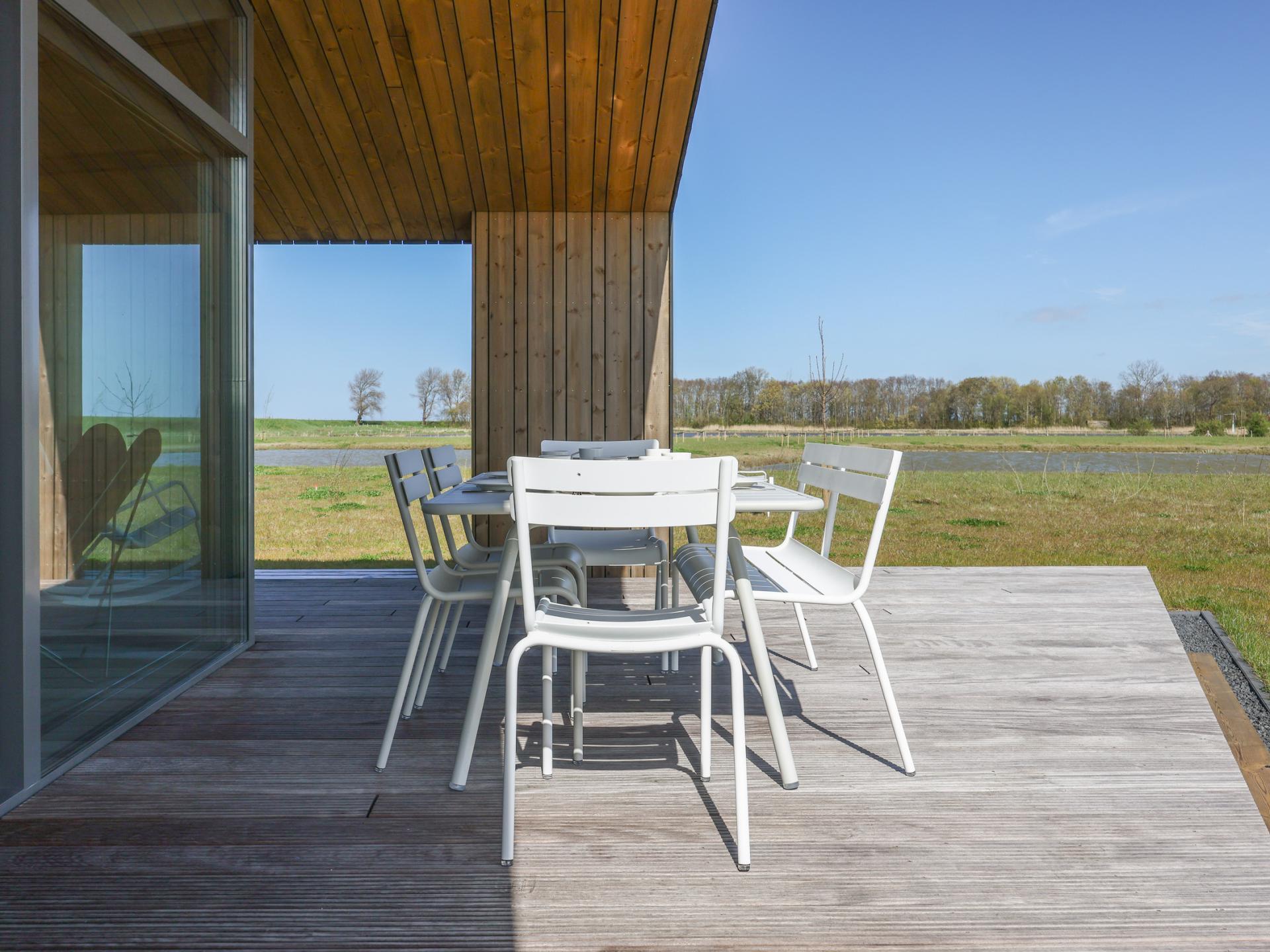 Natuurhuis met panoramisch terras aan het water in rustig Zeeland - foto 16