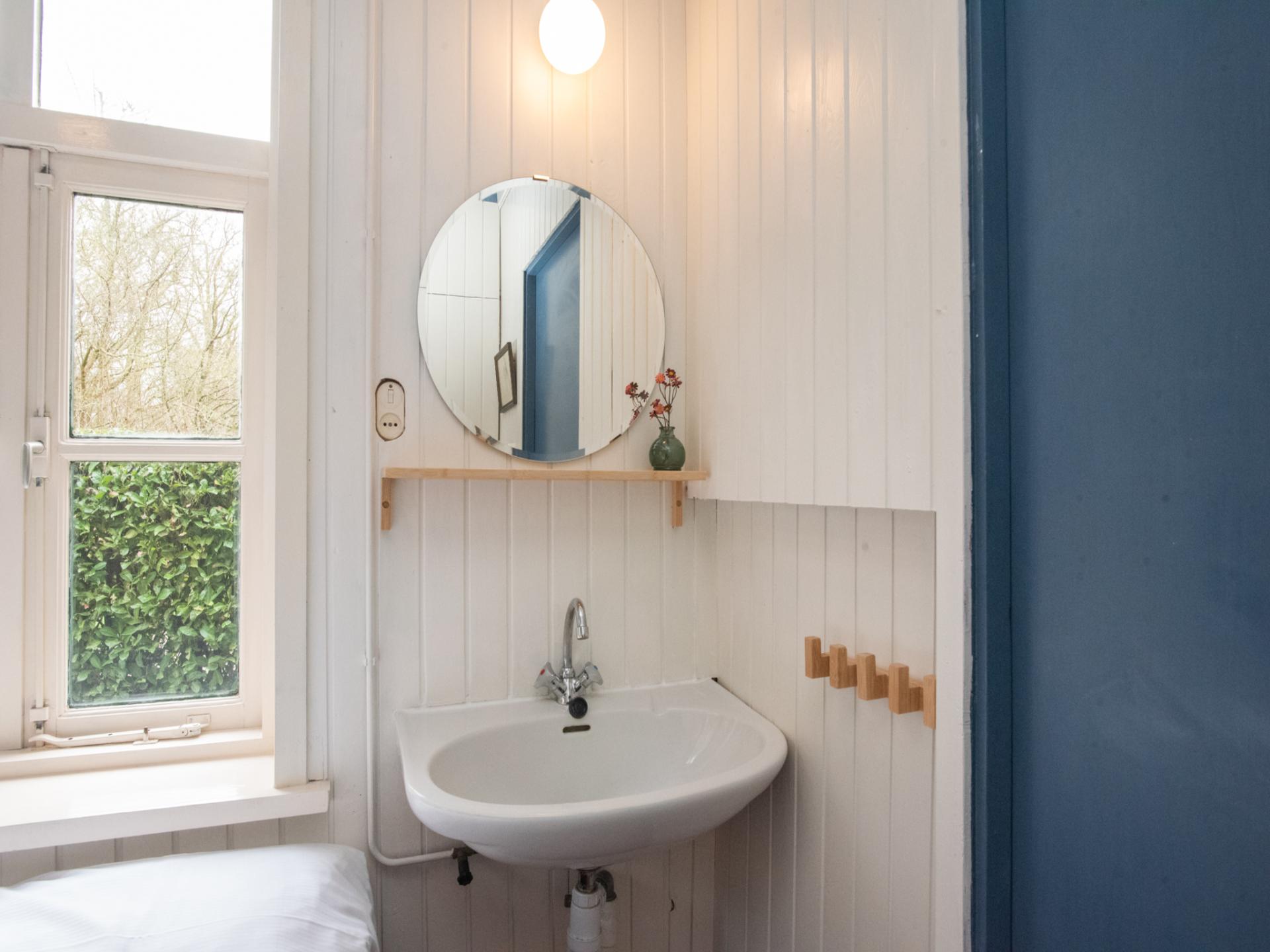 Duinhuis met sauna direct aan het Noordzeestrand in Vrouwenpolder - foto 21