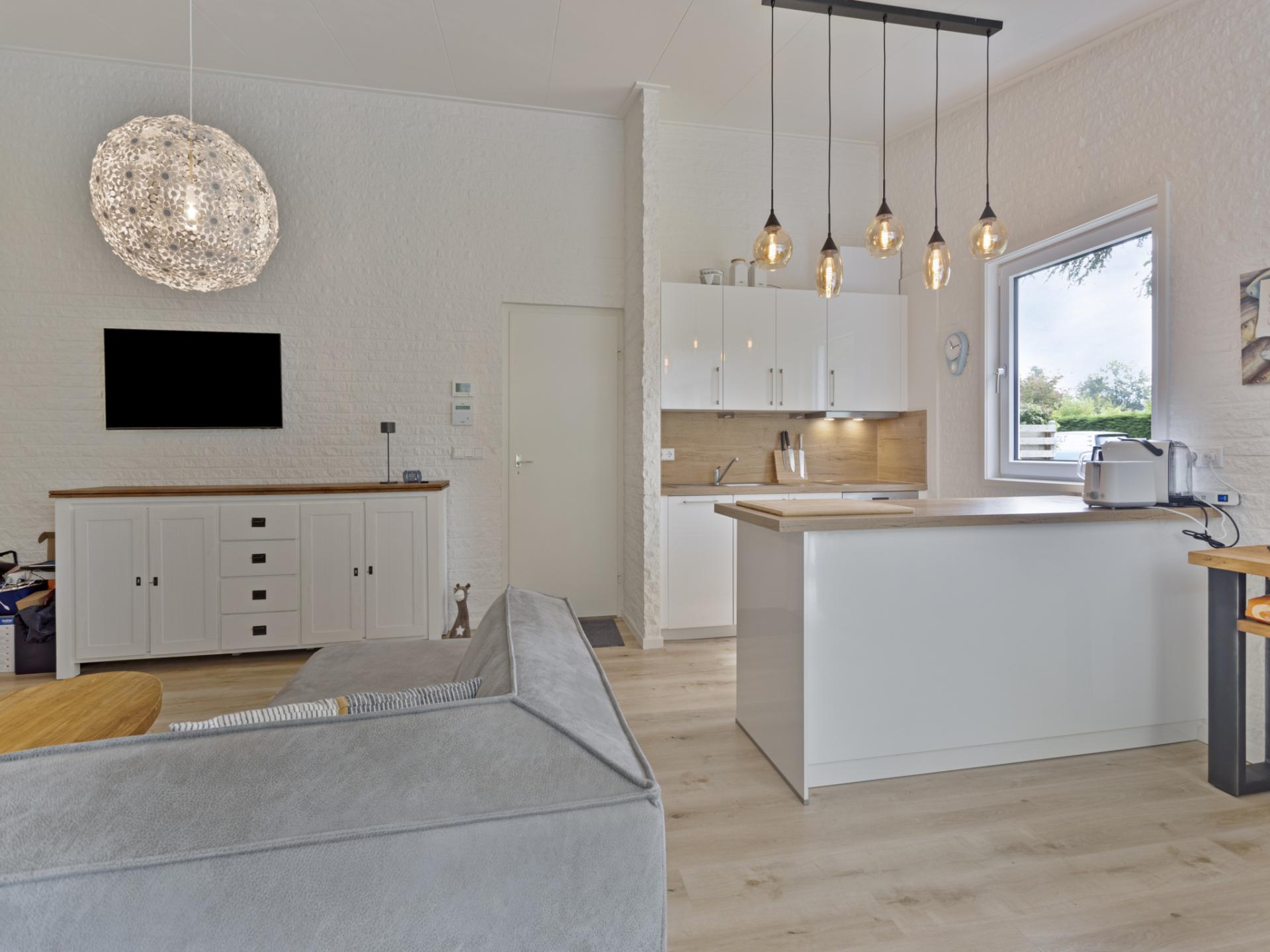 Vrijstaand vakantiehuis met tuin, 640m van centrum Kamperland - foto 3
