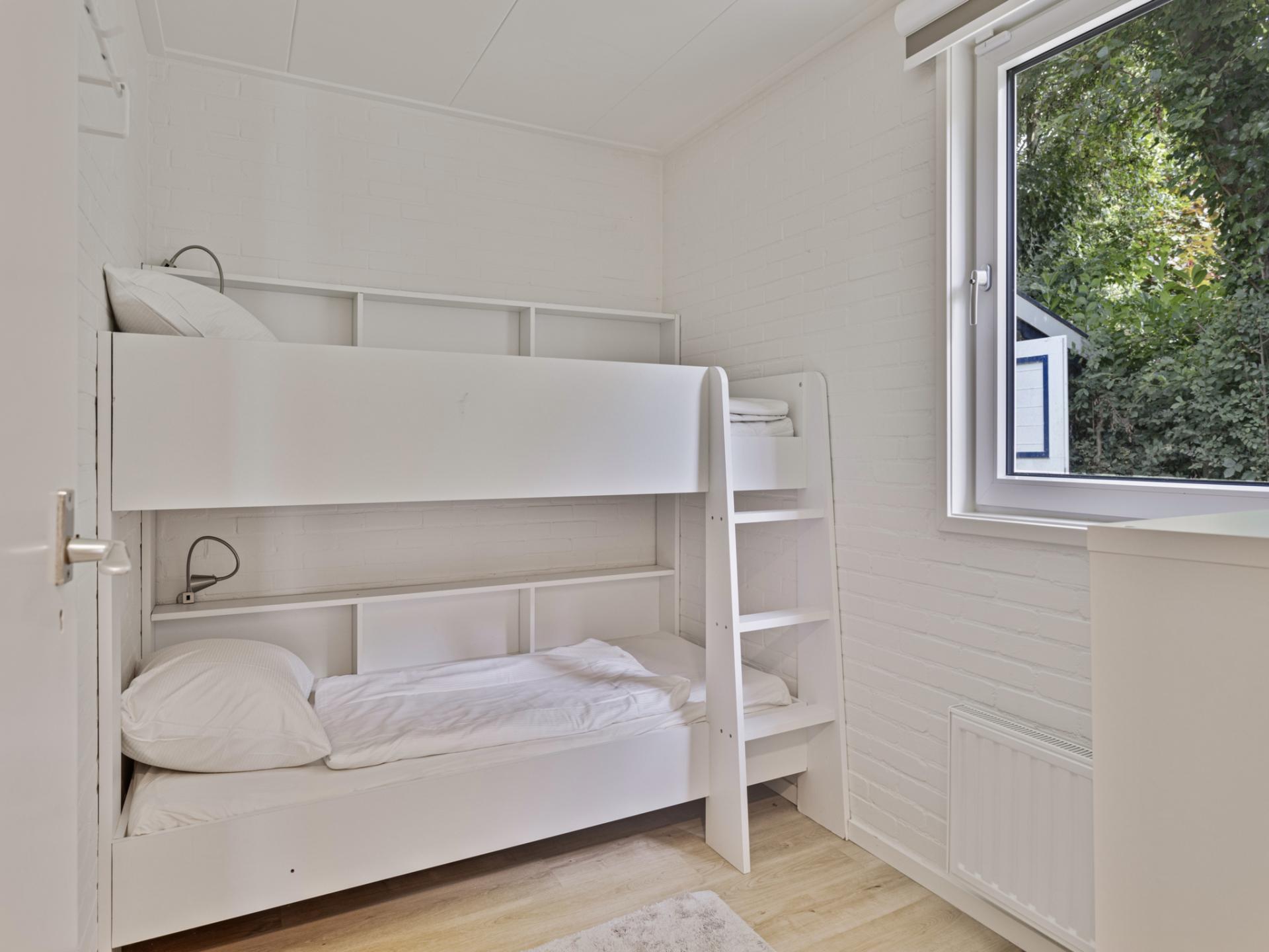 Vrijstaand vakantiehuis met tuin, 640m van centrum Kamperland - foto 19