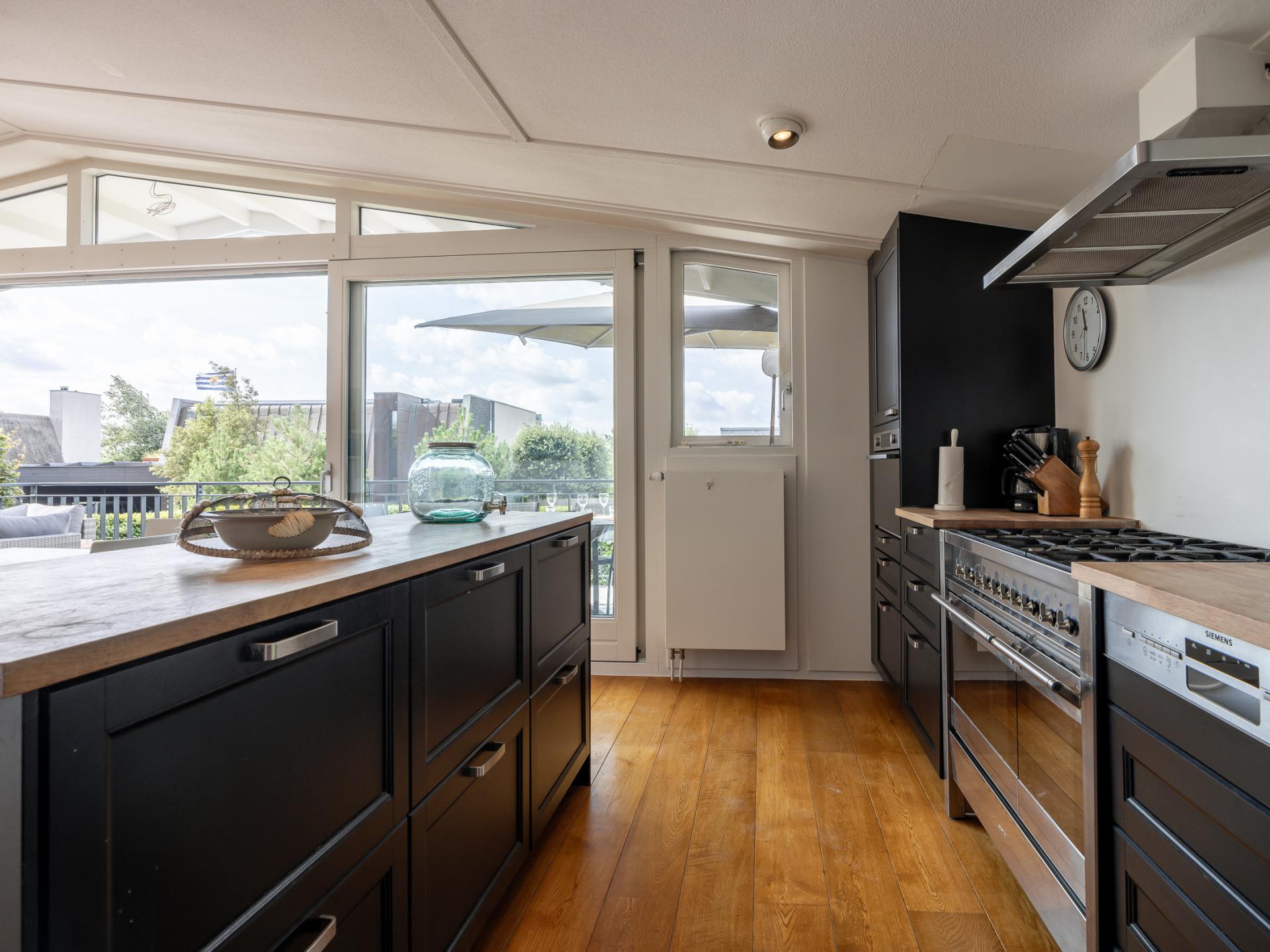 Vrijstaande villa aan Veerse Meer met panoramisch uitzicht en 5 slaapkamers - foto 8