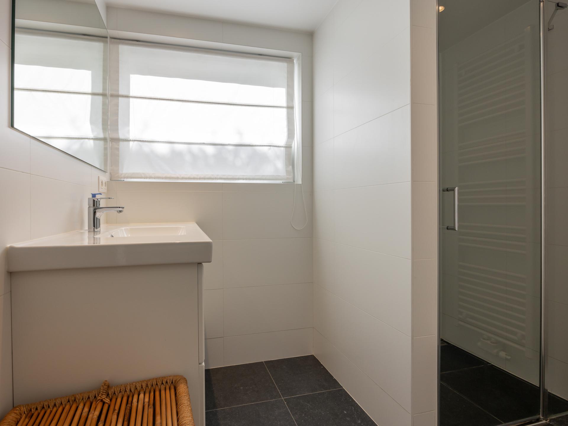 Vrijstaande villa aan Veerse Meer met panoramisch uitzicht en 5 slaapkamers - foto 15