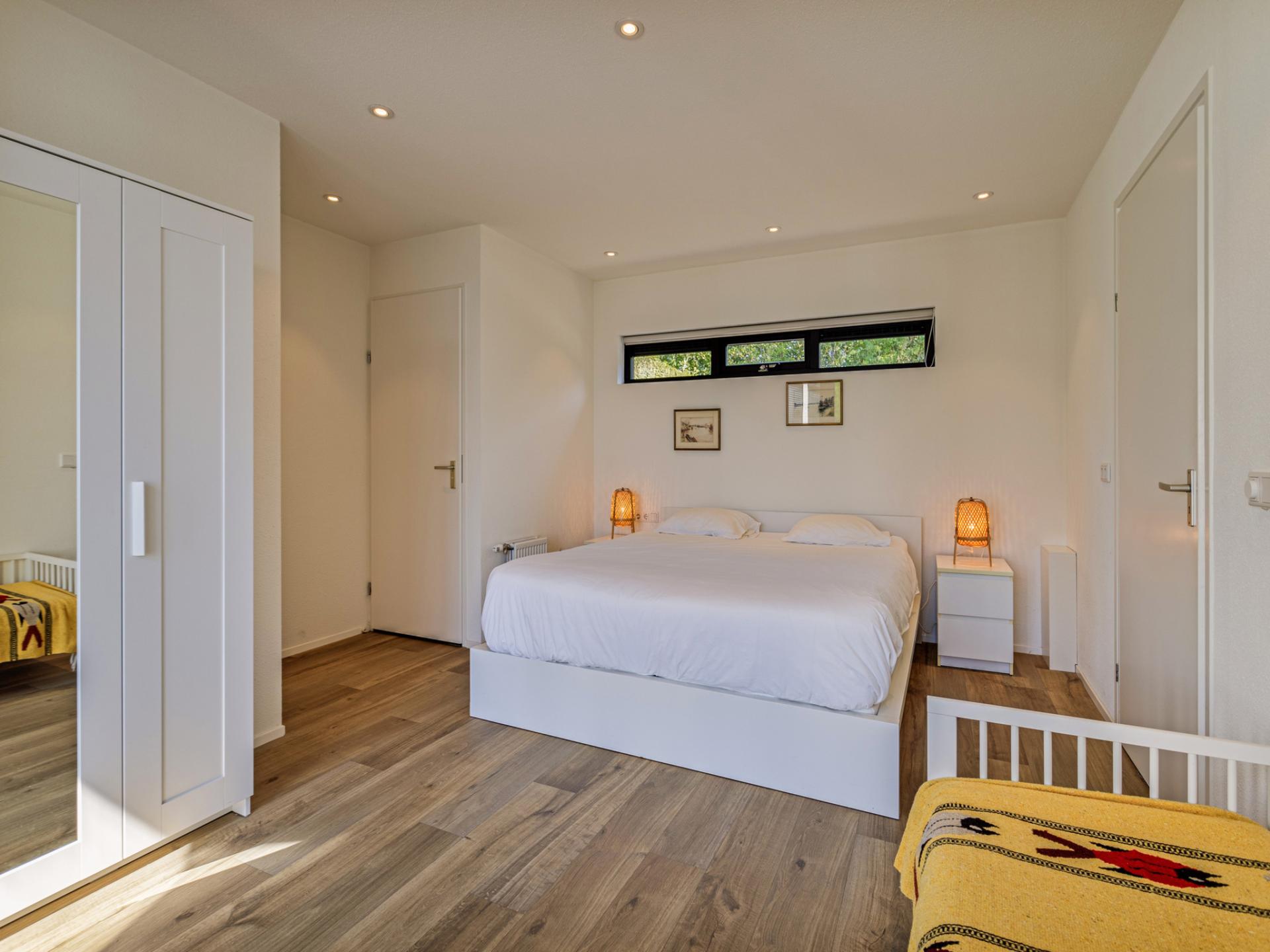 Vrijstaande villa aan het Veerse Meer met eigen aanlegsteiger - foto 16