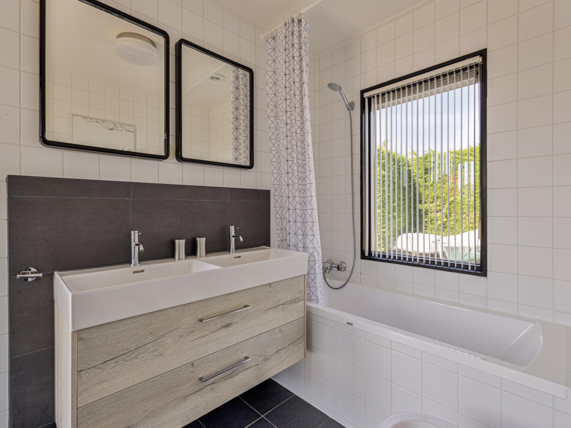 Vrijstaande villa aan het Veerse Meer met eigen aanlegsteiger - foto 18
