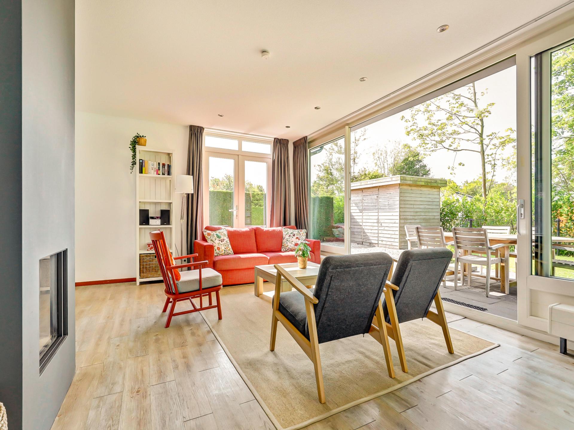 Vrijstaande villa aan zee met zonnige tuin en gashaard, 150m van centrum Kamperland - foto 8