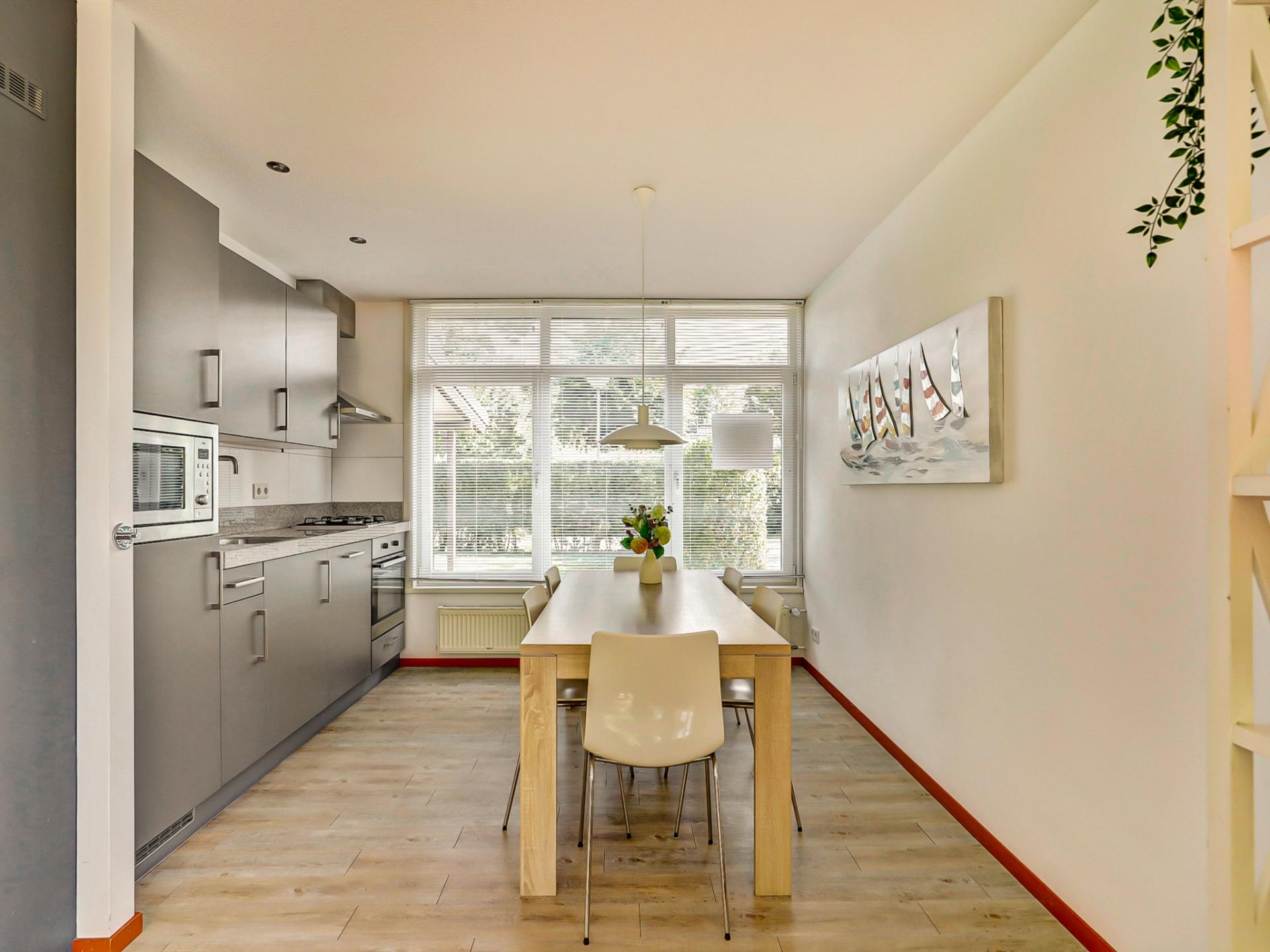 Vrijstaande villa aan zee met zonnige tuin en gashaard, 150m van centrum Kamperland - foto 13
