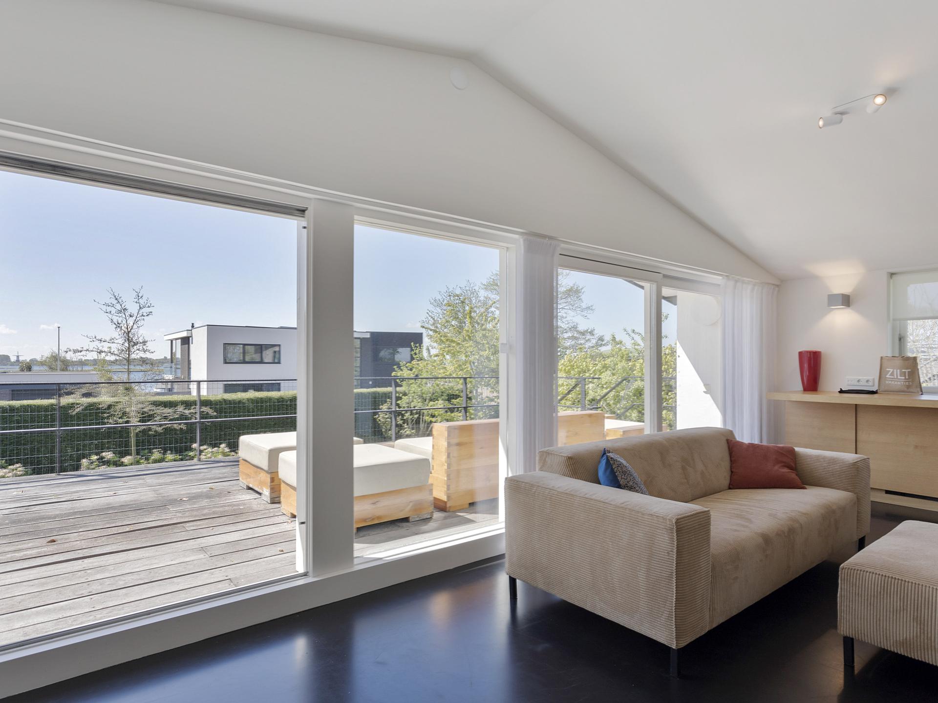 Villa met panoramisch uitzicht over Veerse Meer in Kamperland - foto 2