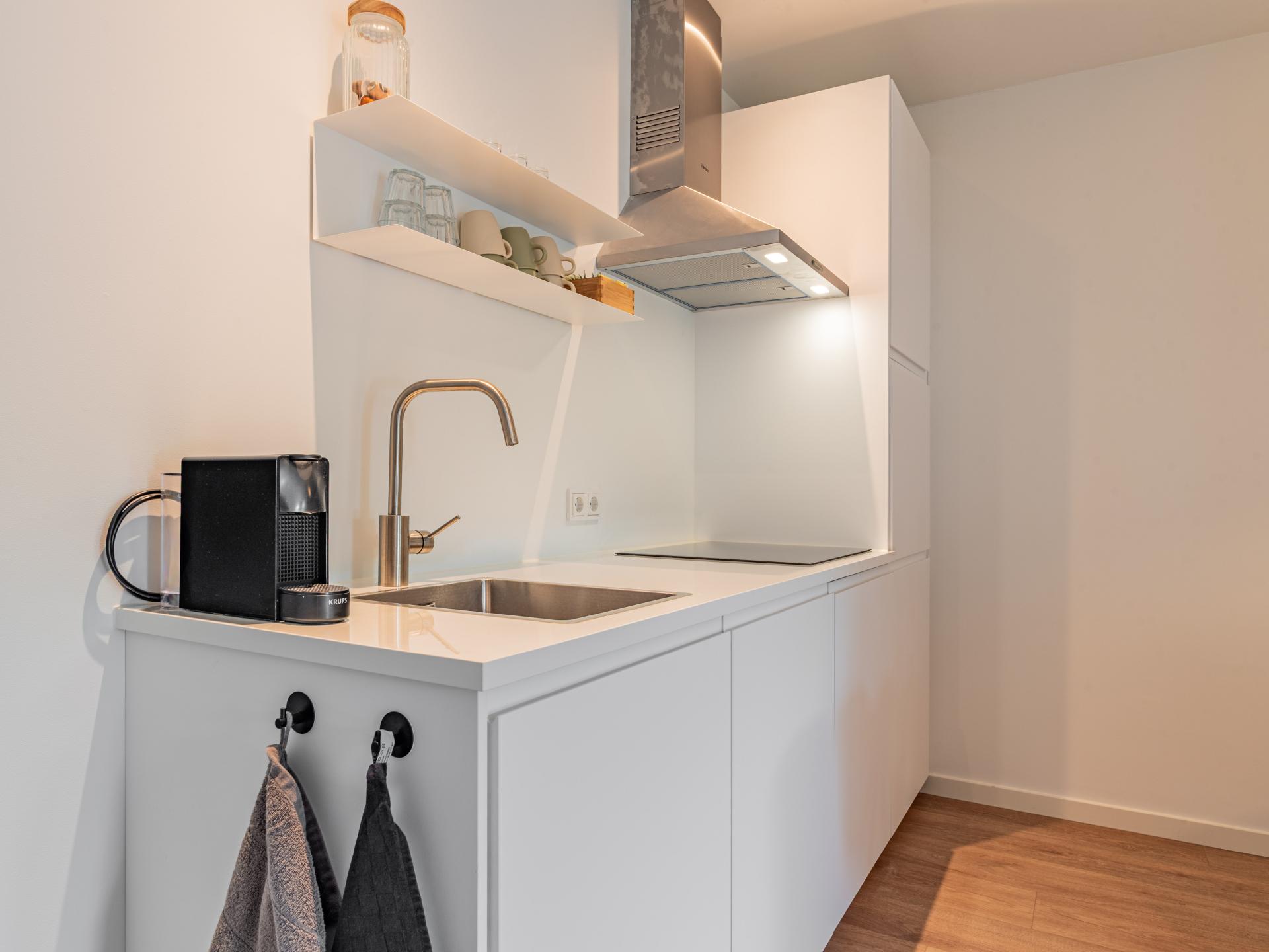 Lichte suite met tuin in rustig Kamperland, dicht bij zee en meer - foto 12