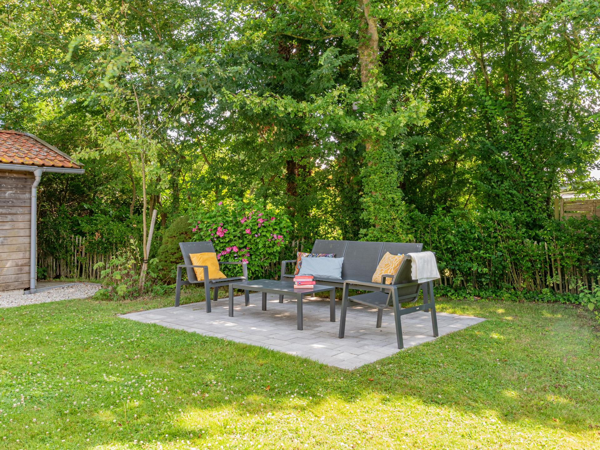 Vrijstaande strandbungalow met tuin op 110m van zee in Kamperland - foto 21
