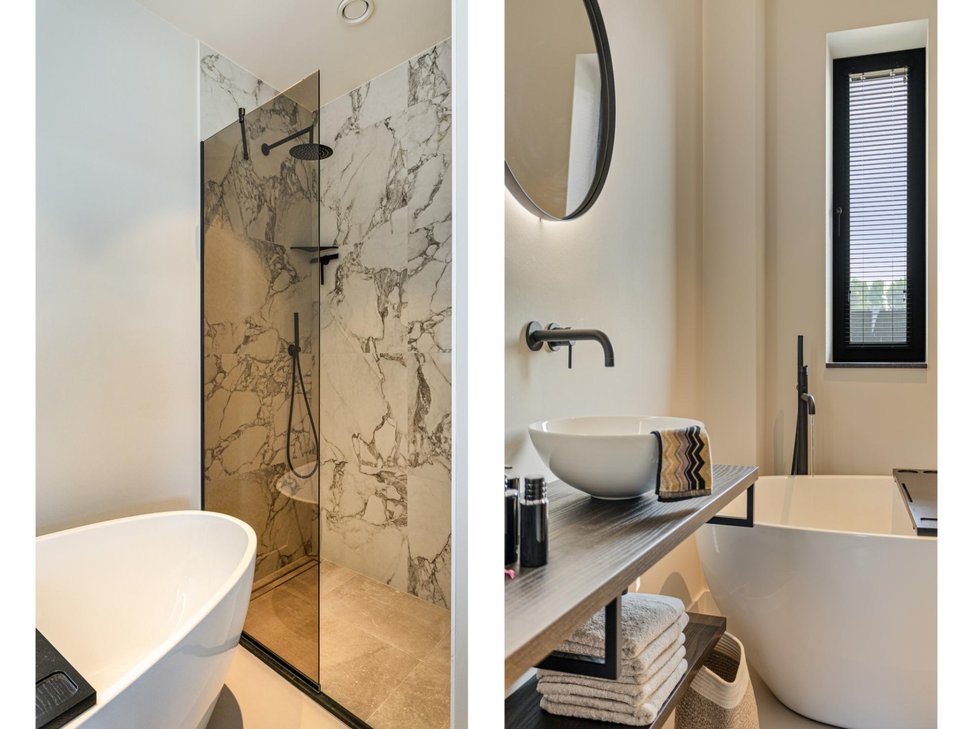Luxe watervilla met zwembad en steiger aan het water in Kamperland - foto 17