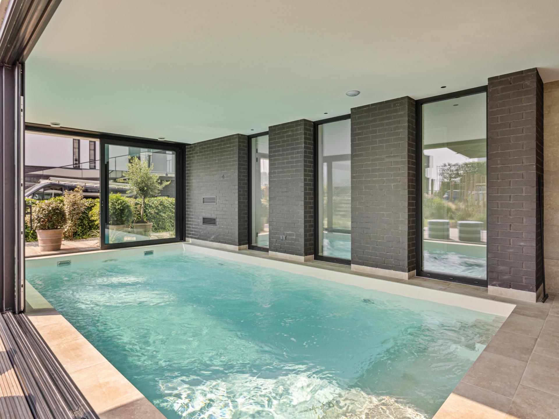 Luxe watervilla met zwembad en steiger aan het water in Kamperland - foto 14