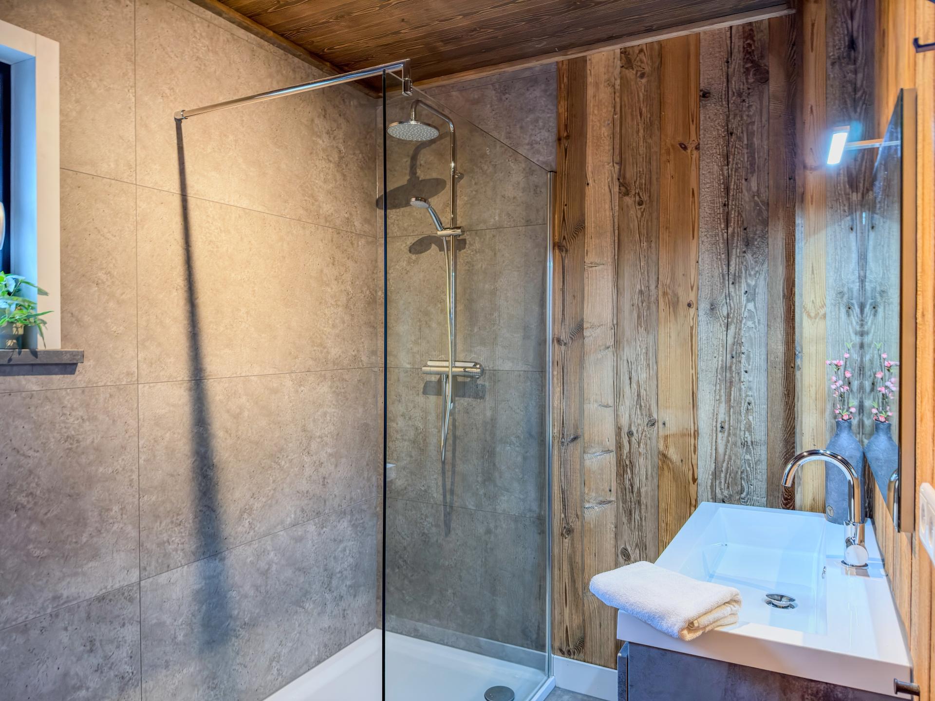 Luxe chalet 8p met sauna en uitzicht op de Alpen bij Afritz am See - foto 15