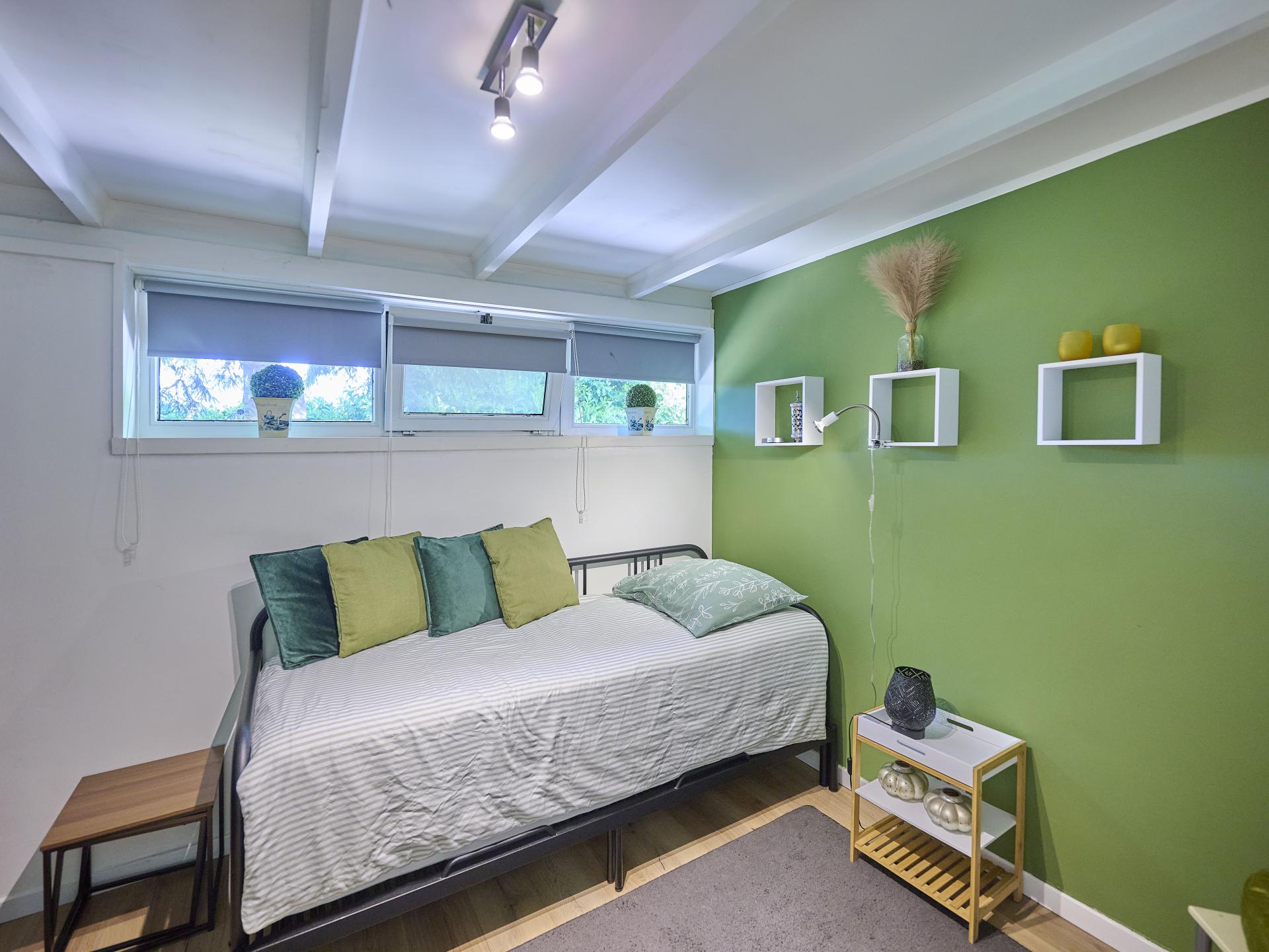 Hondvriendelijke bungalow aan de bosrand in Lanaken met zwemmeer - foto 4