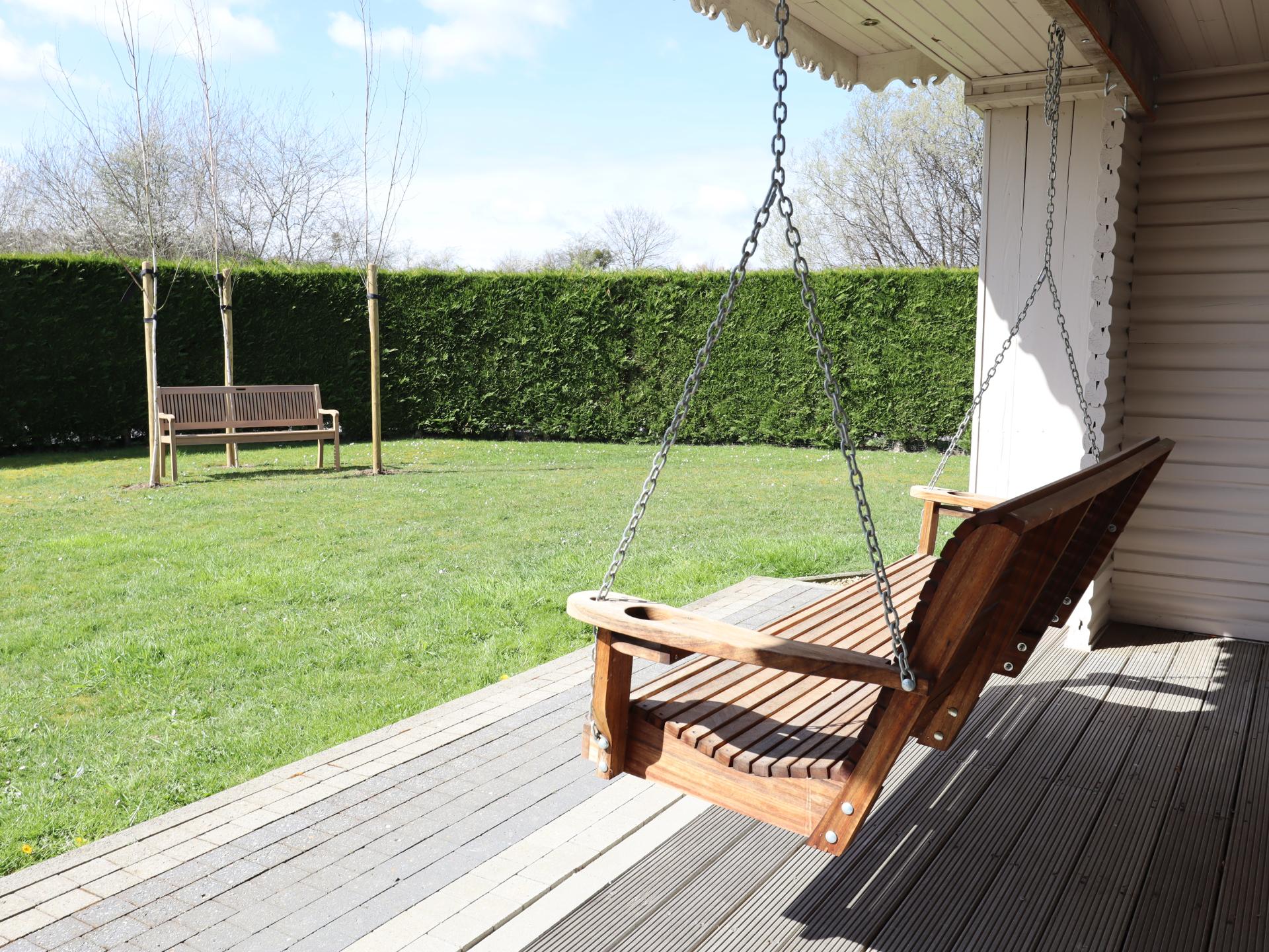 Ruim gezinschalet aan de bosrand bij Biron met grote tuin - foto 36