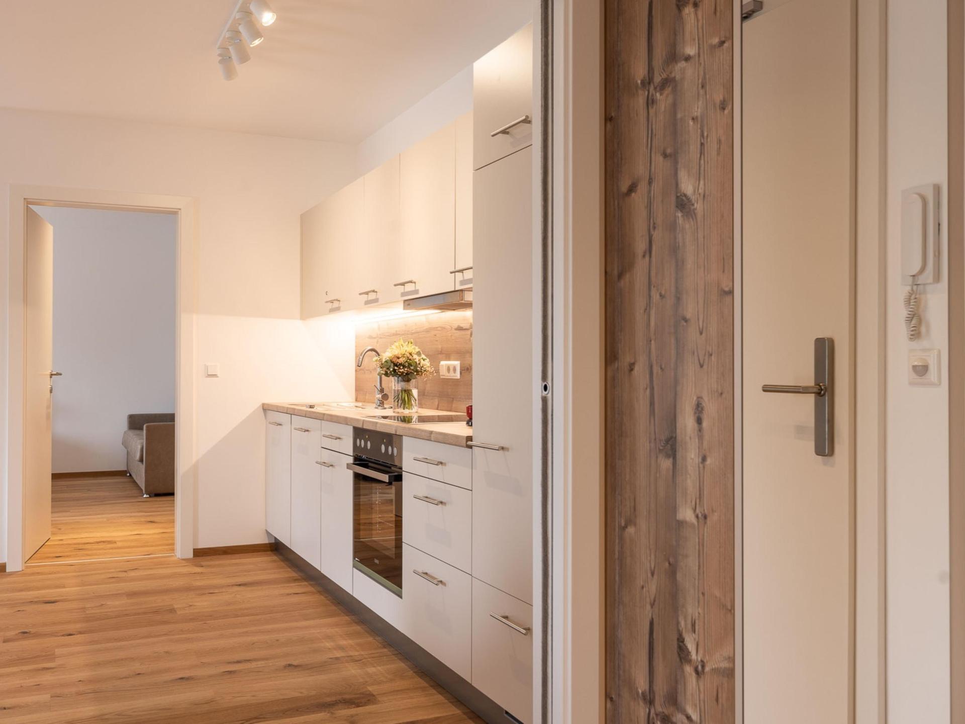 Modern appartement met terras in hartje Mauterndorf, Salzburgerland - foto 12