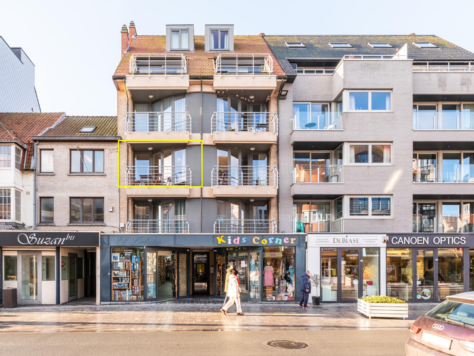 Licht appartement met 2 balkons in hartje Koksijde, 500m van strand - foto 14