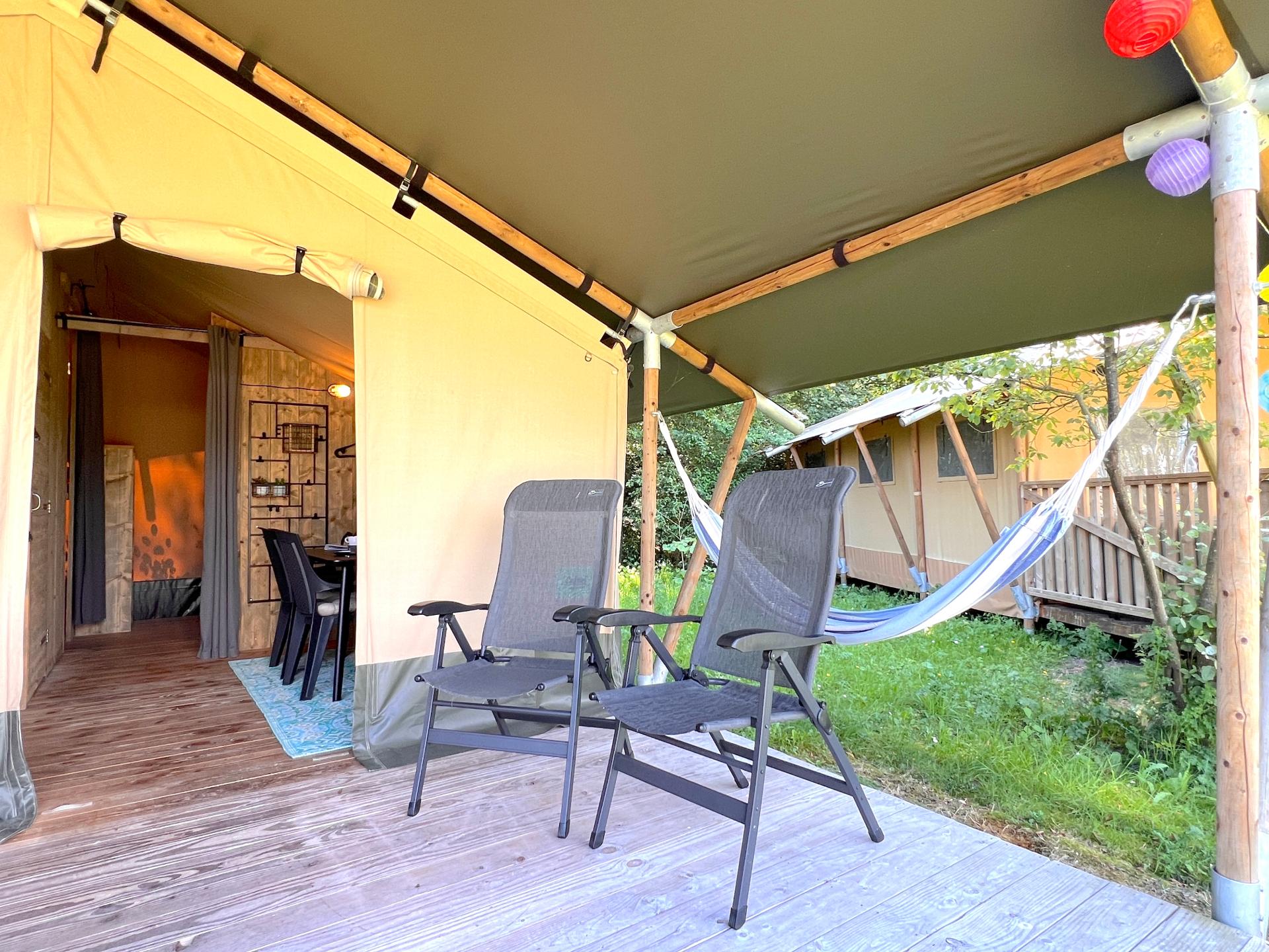 Luxe safaritent op de Veluwe met speeltuin en bosrijke omgeving - foto 20