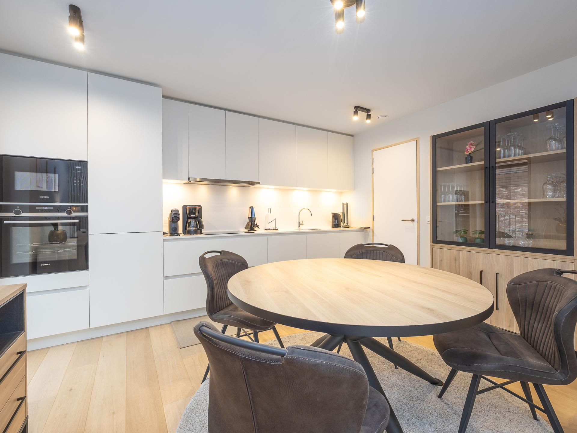 Licht appartement met zonnig terras en parking op 10 minuten van het strand - foto 9