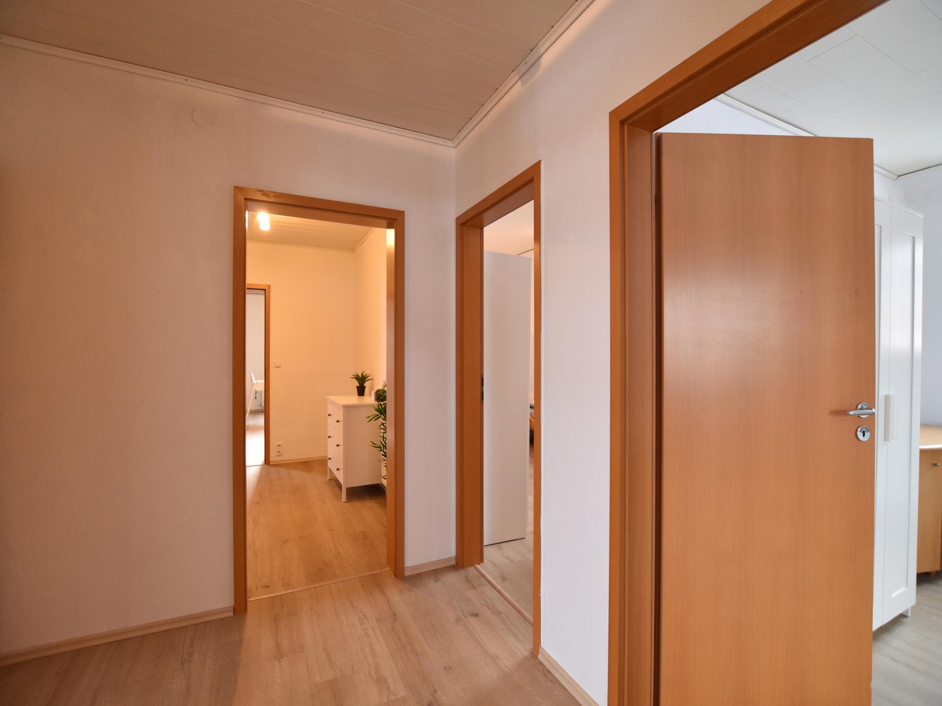 Ruim appartement voor 6 in het Weserbergland met balkon en boszicht - foto 14