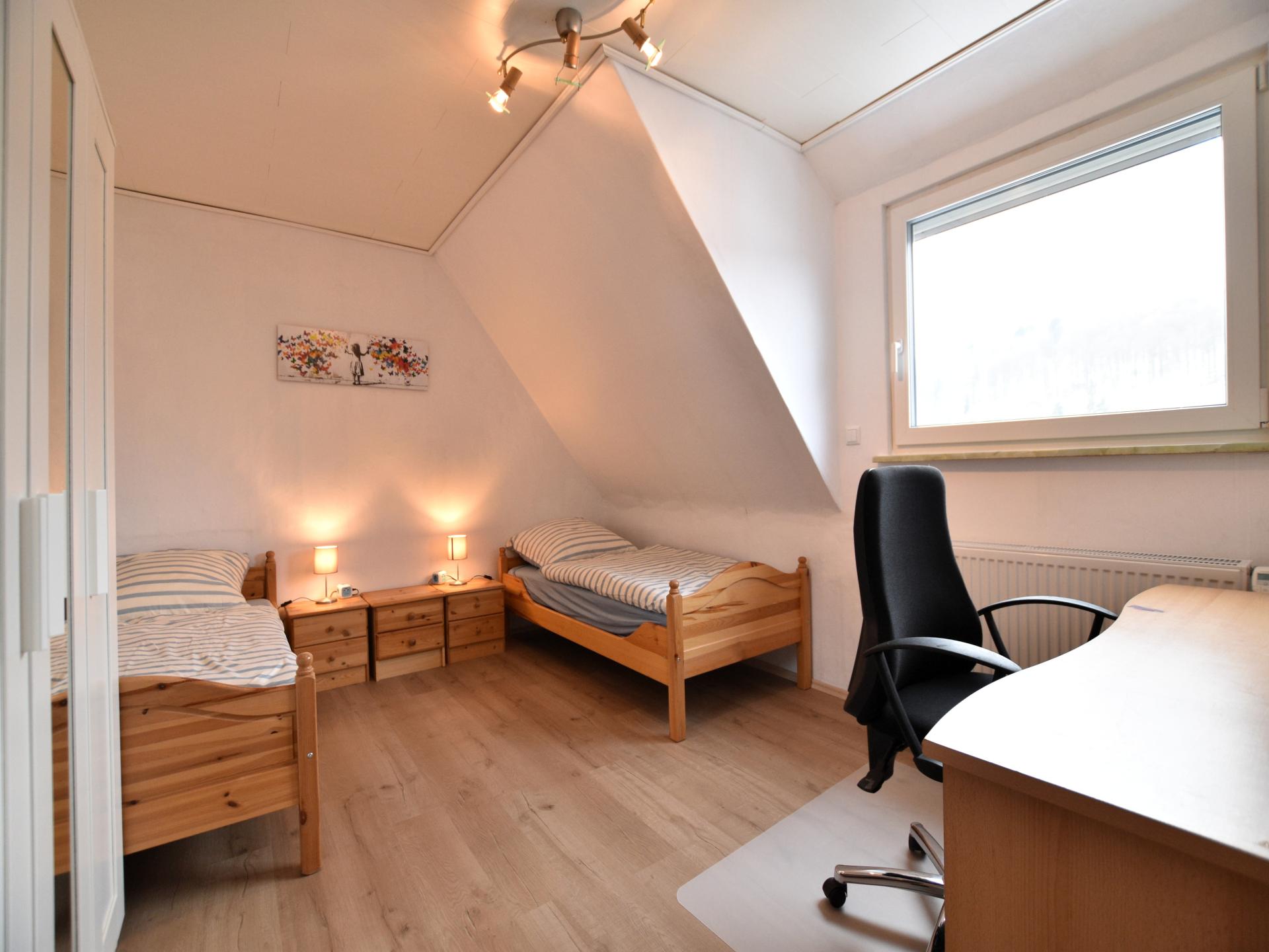 Ruim appartement voor 6 in het Weserbergland met balkon en boszicht - foto 9