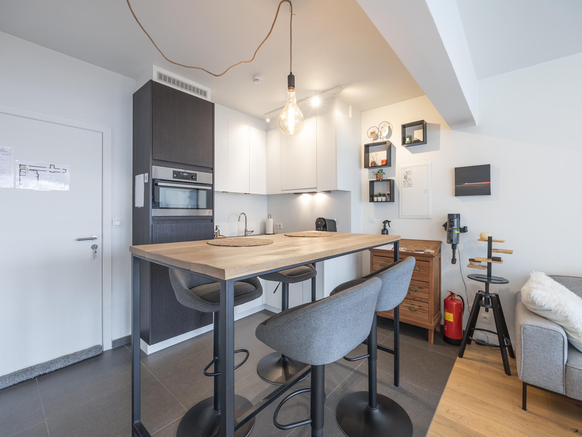 Gerenoveerde studio op 3e verdieping met zeezicht in Middelkerke, 100m van strand - foto 6