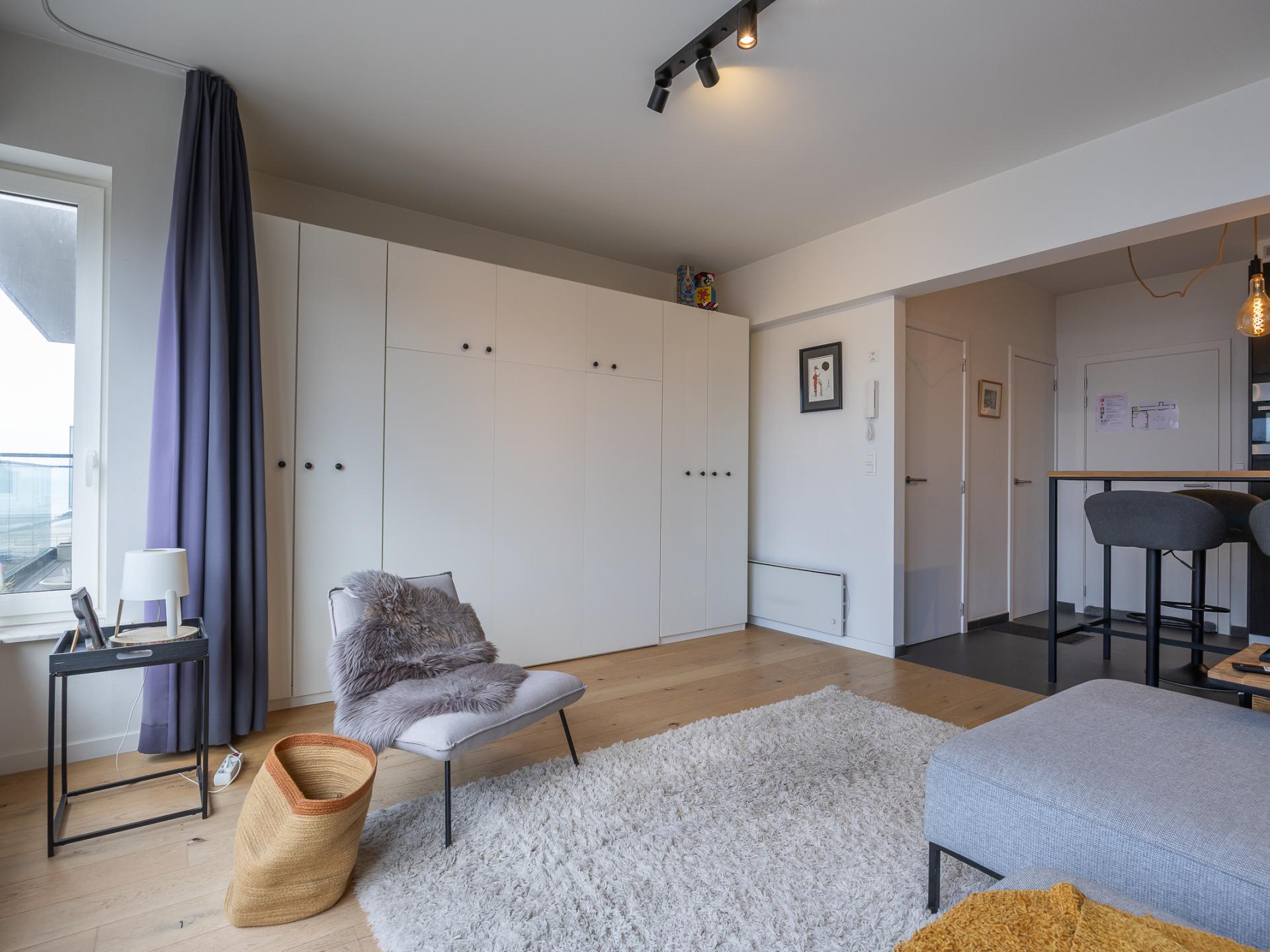 Gerenoveerde studio op 3e verdieping met zeezicht in Middelkerke, 100m van strand - foto 4