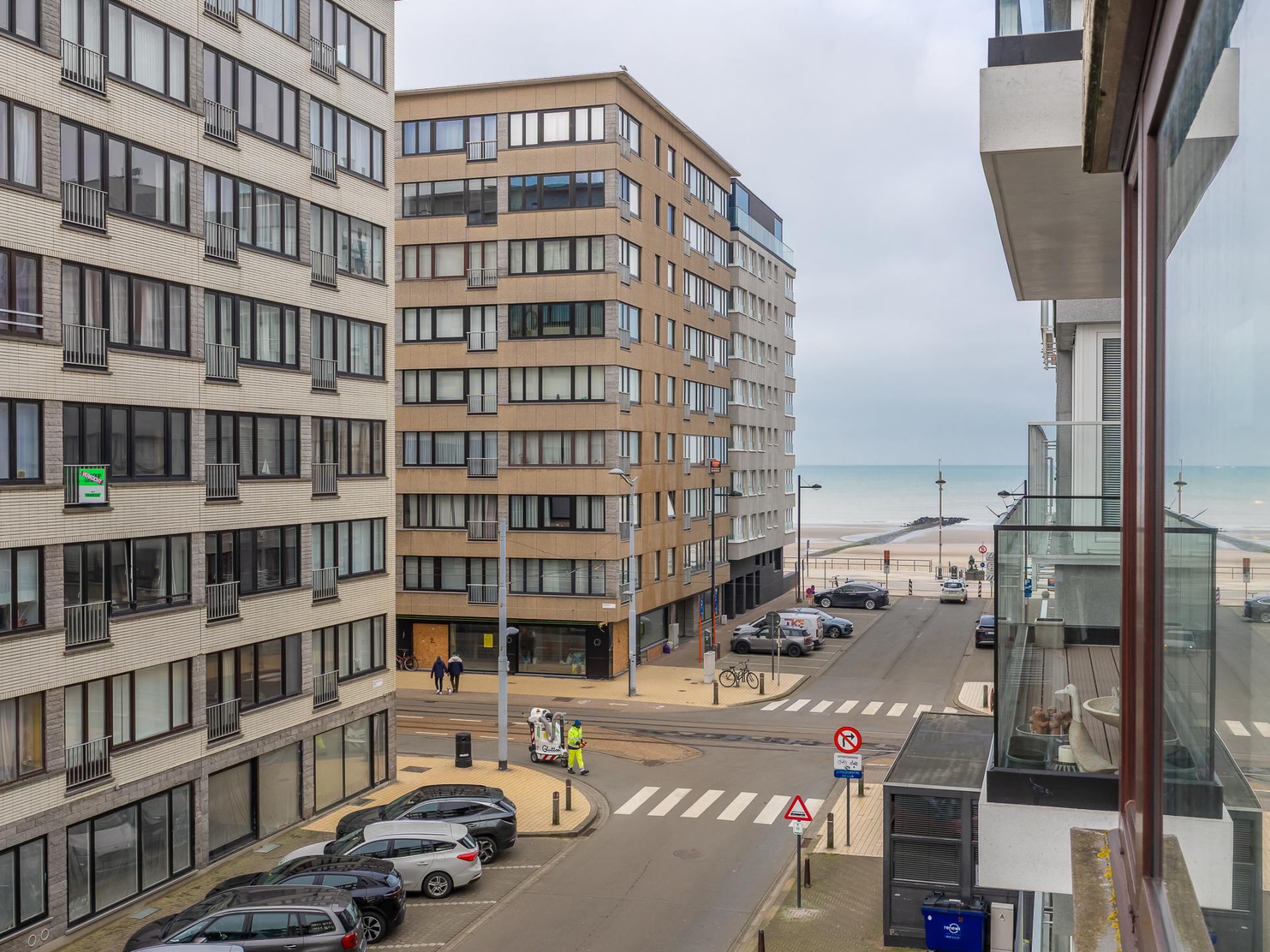Gerenoveerde studio op 3e verdieping met zeezicht in Middelkerke, 100m van strand - foto 2