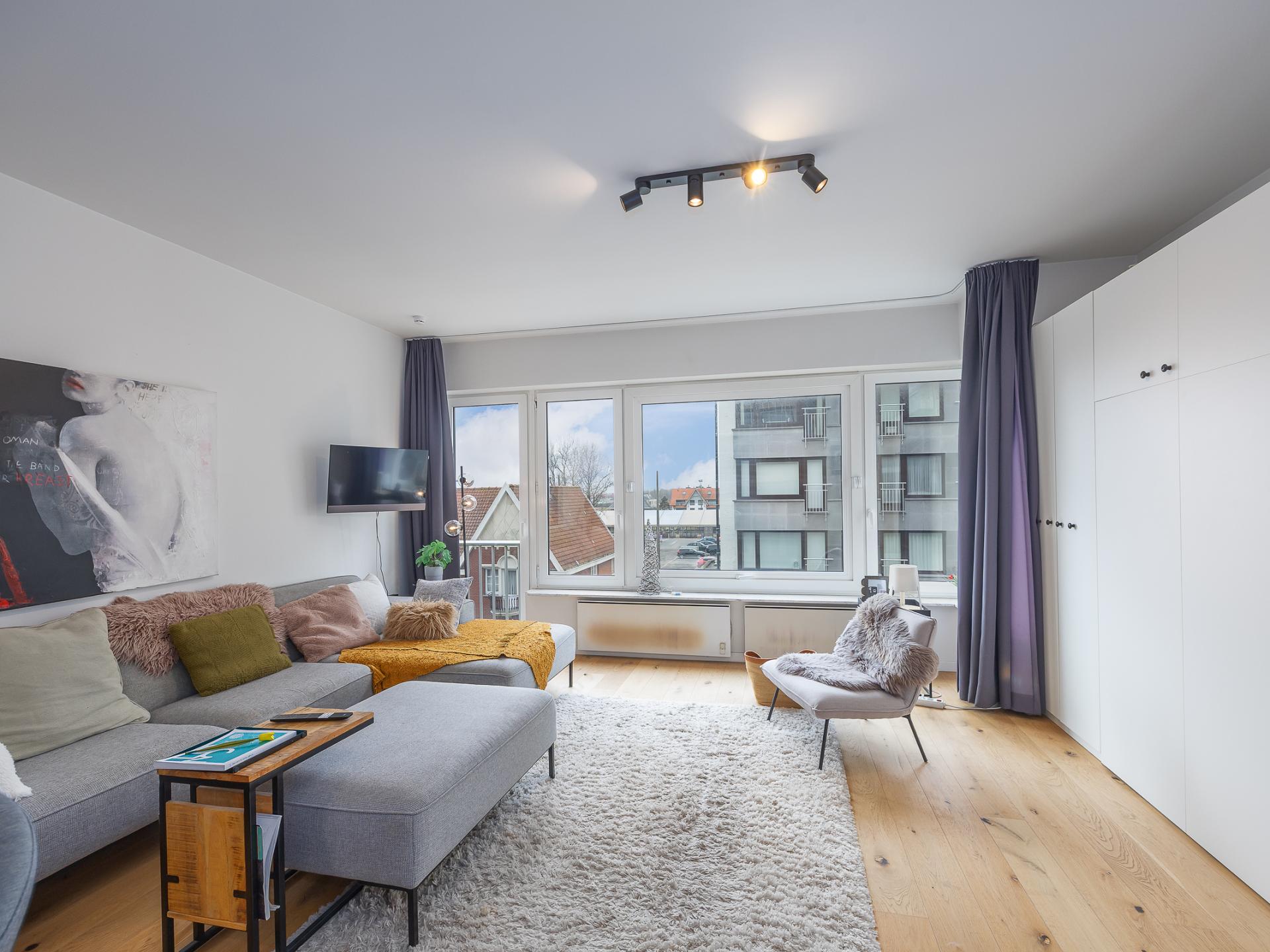 Gerenoveerde studio op 3e verdieping met zeezicht in Middelkerke, 100m van strand - foto 1